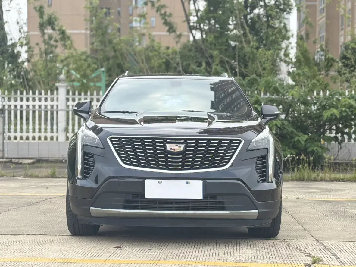 Cadillac XT4  из Китая