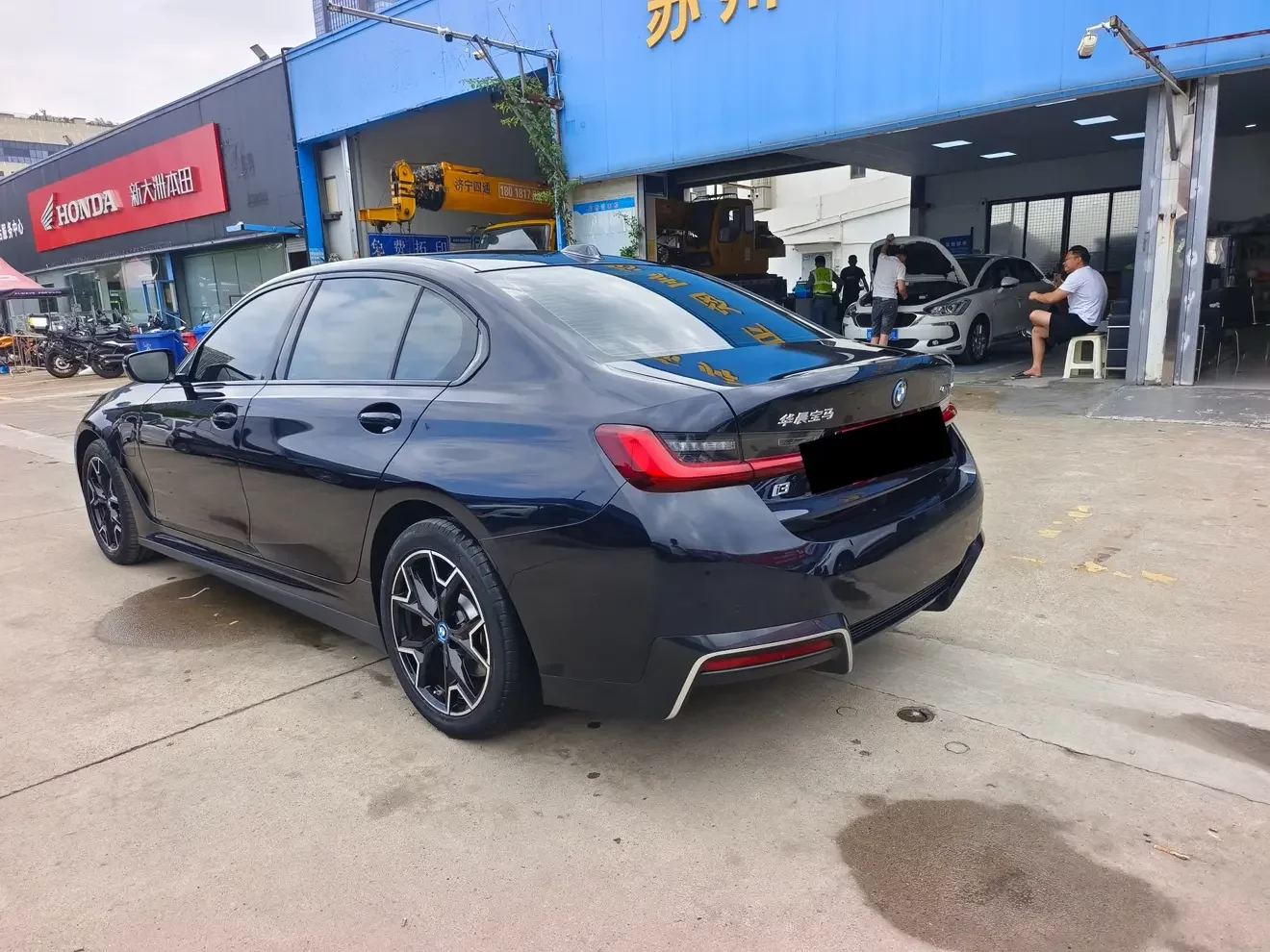 BMW i3