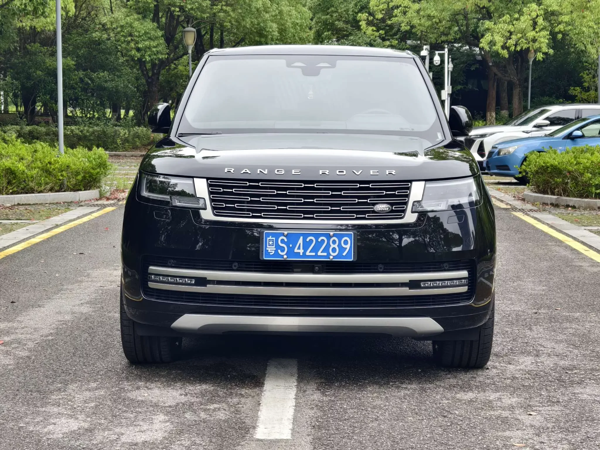Land Rover range rover