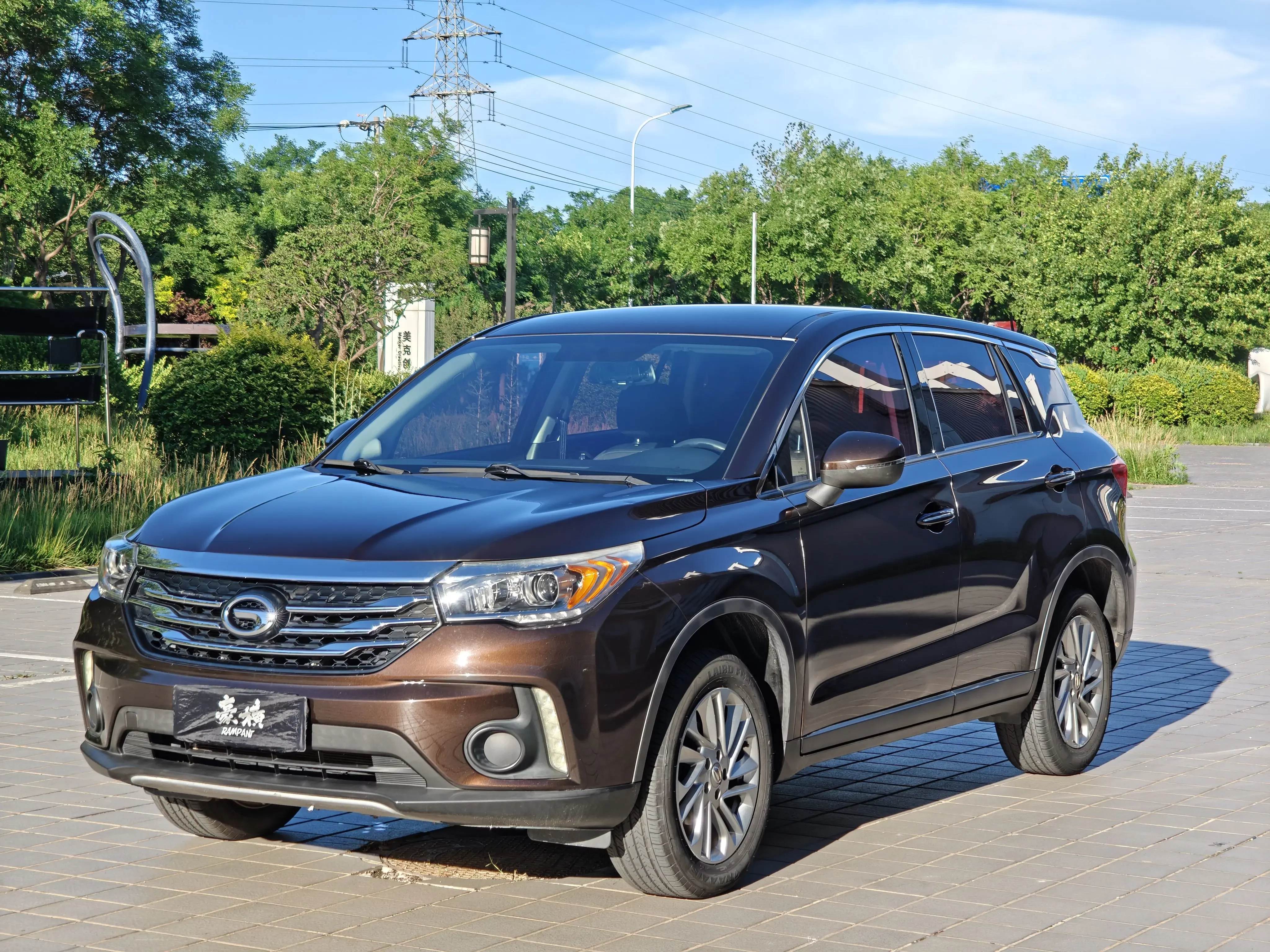 GAC Trumpchi GS4  из Китая