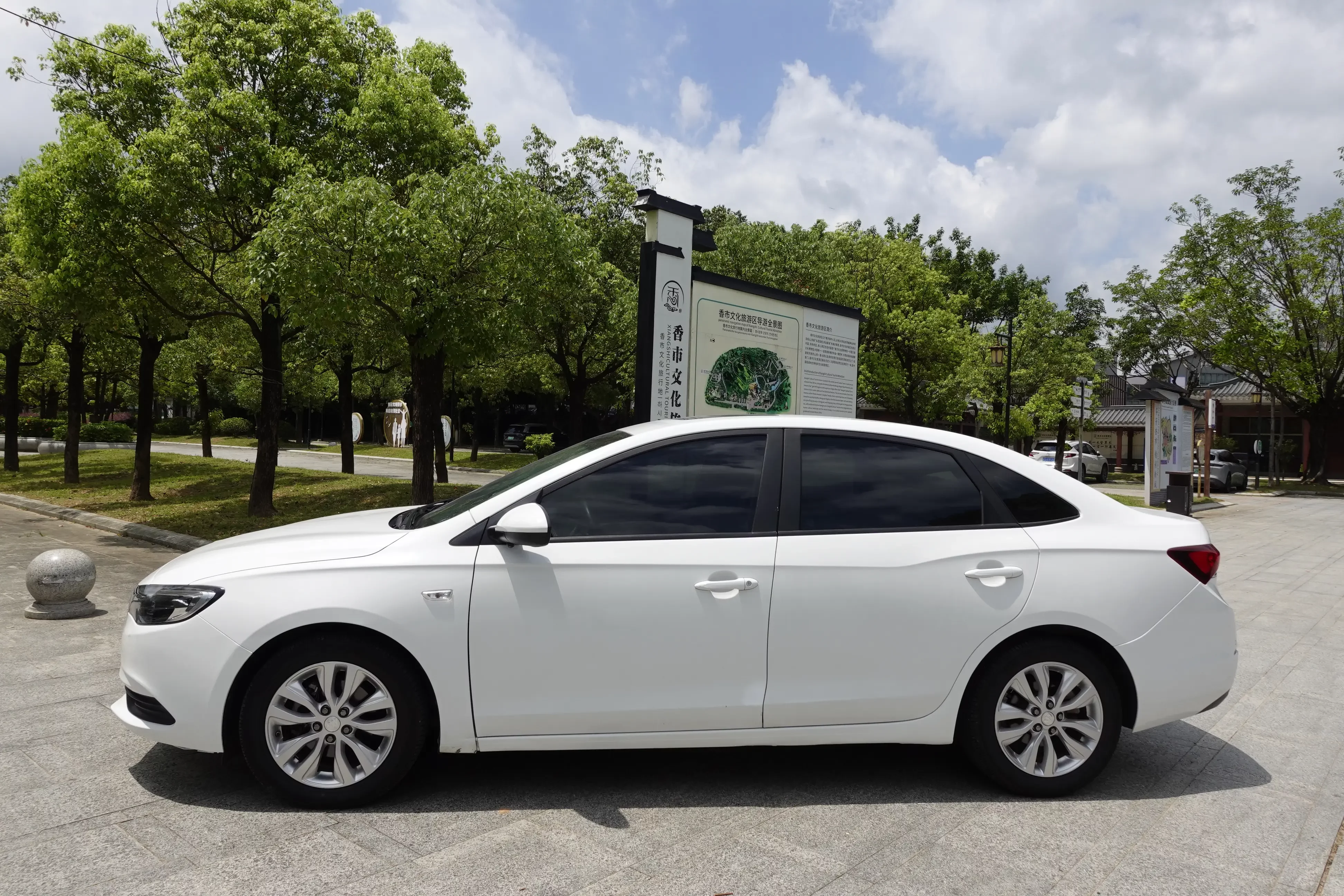 Buick Yinglang