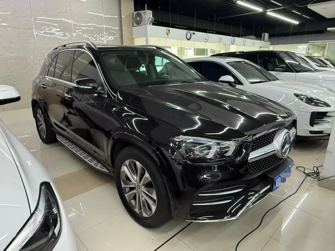 Mercedes-Benz GLE (Imported)