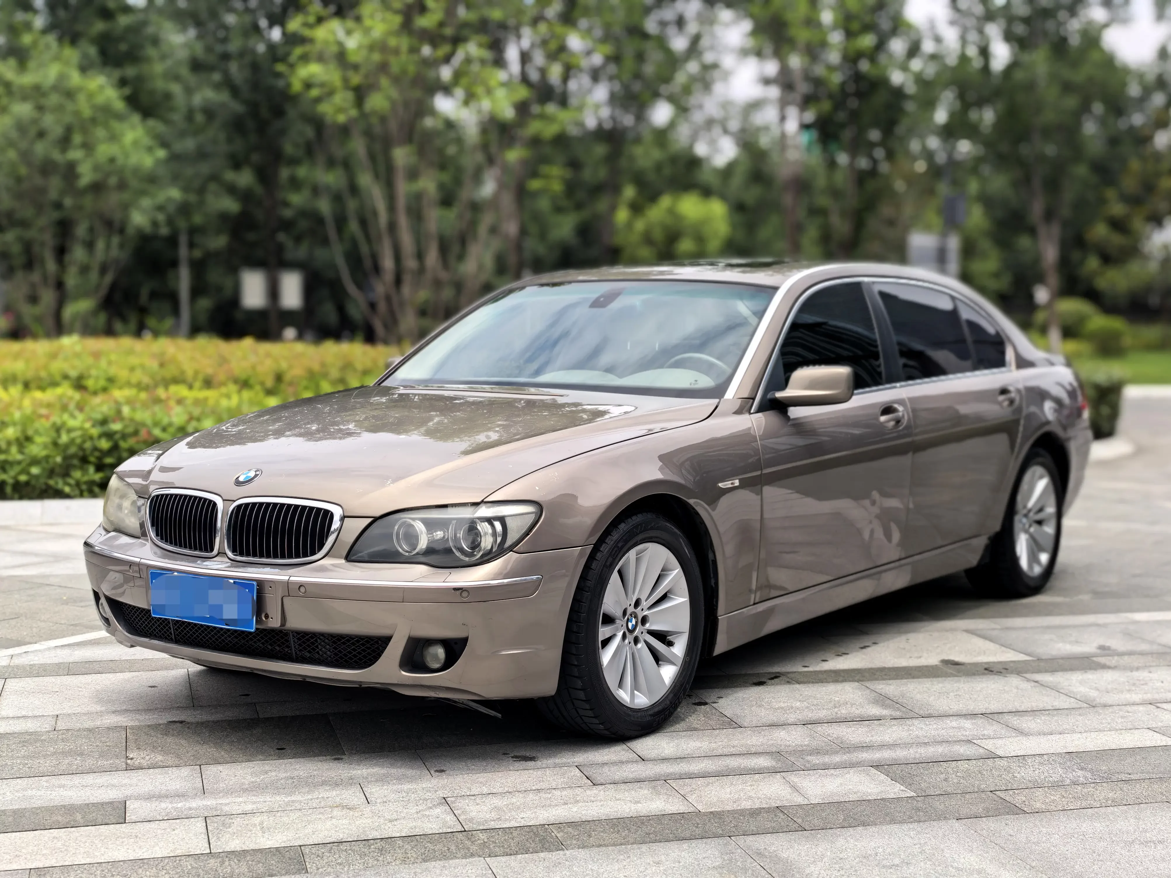 BMW 7 Series  из Китая