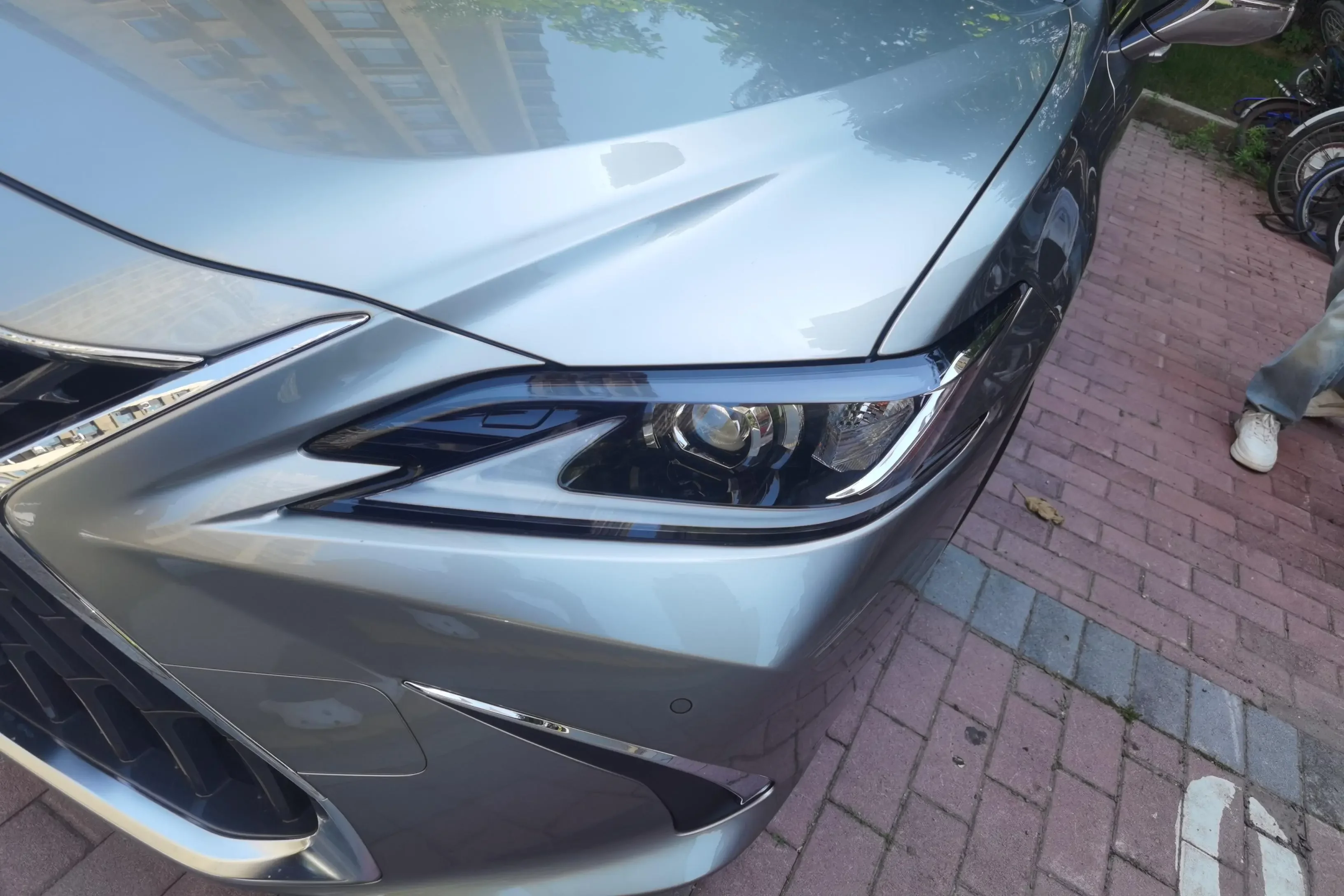 Lexus ES