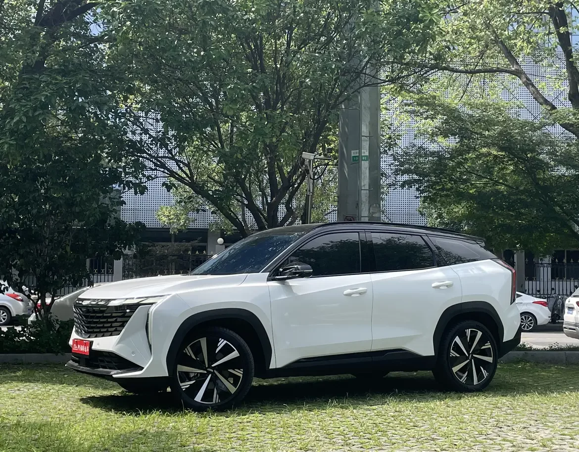 Geely Atlas L
