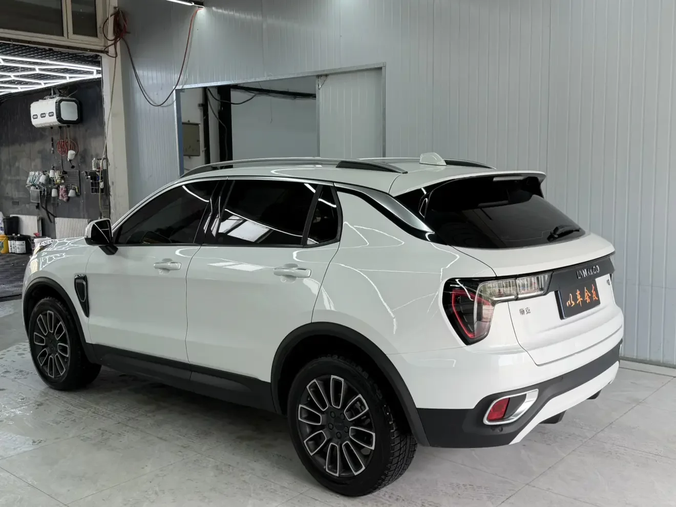 Lynk & Co 01