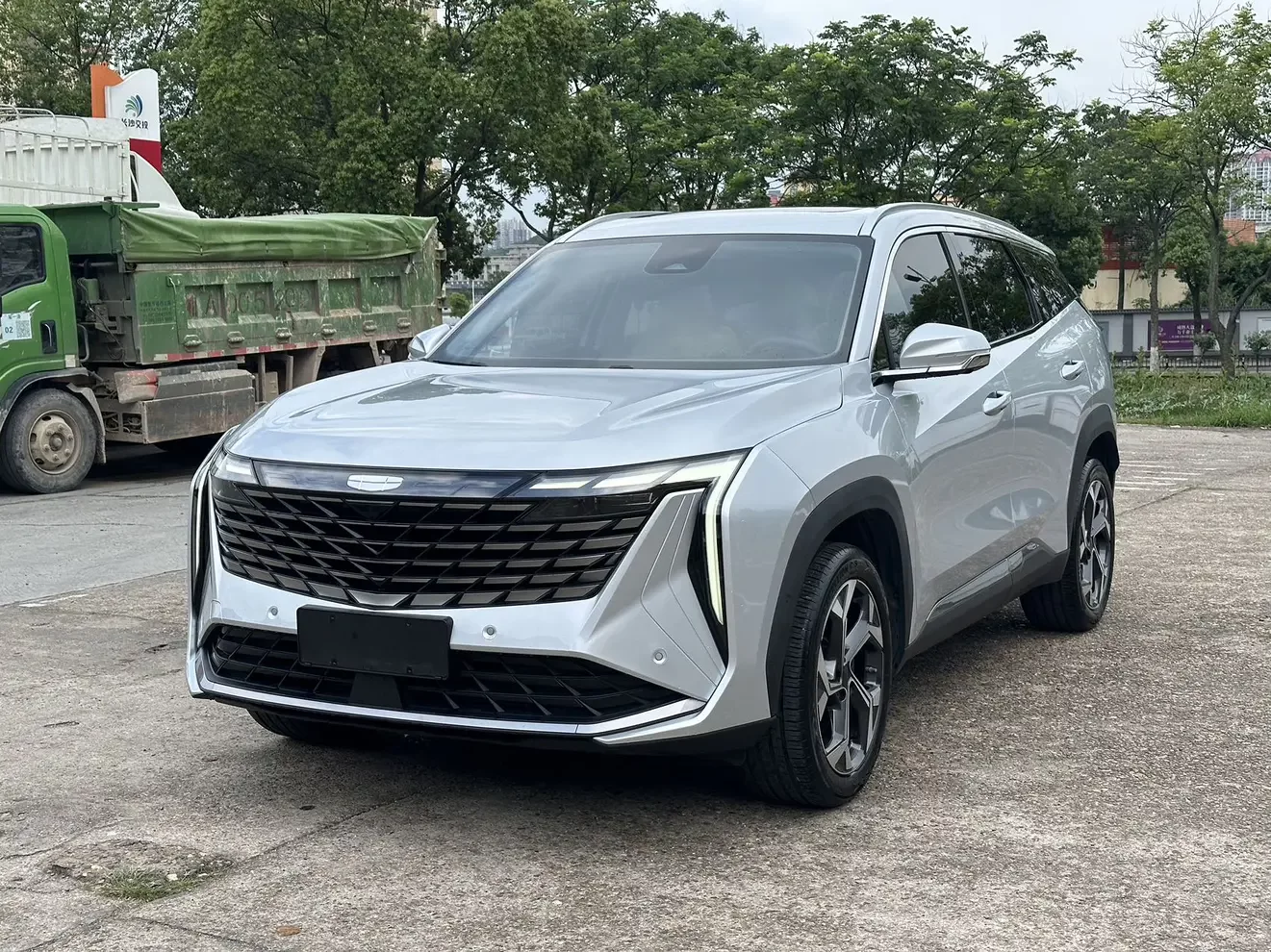 Geely Atlas L