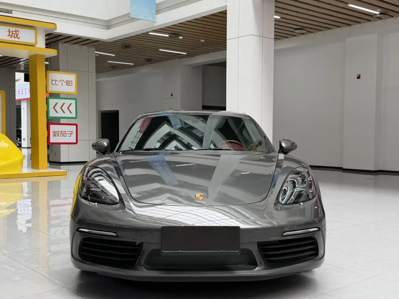 Porsche 718