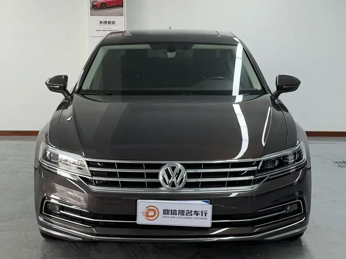 Volkswagen Hui Ang  из Китая