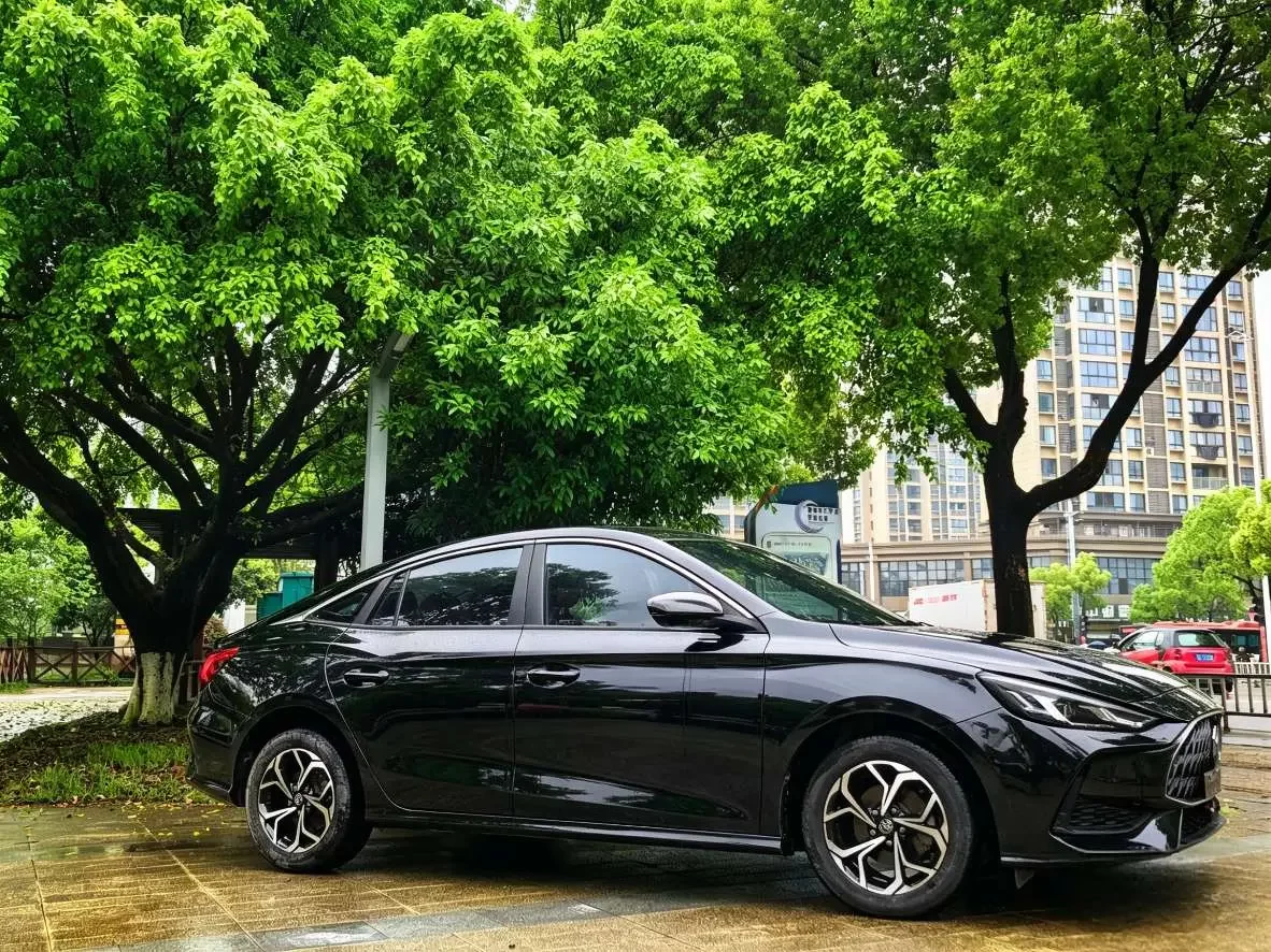 MG 5