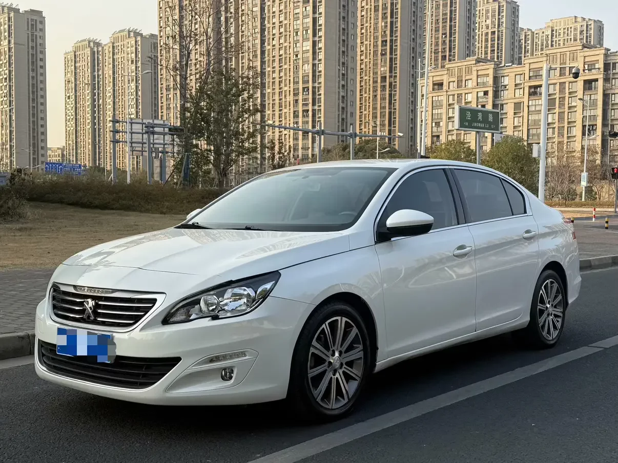 Peugeot 408