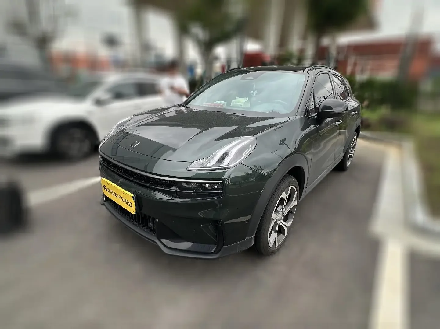 Lynk & Co 06