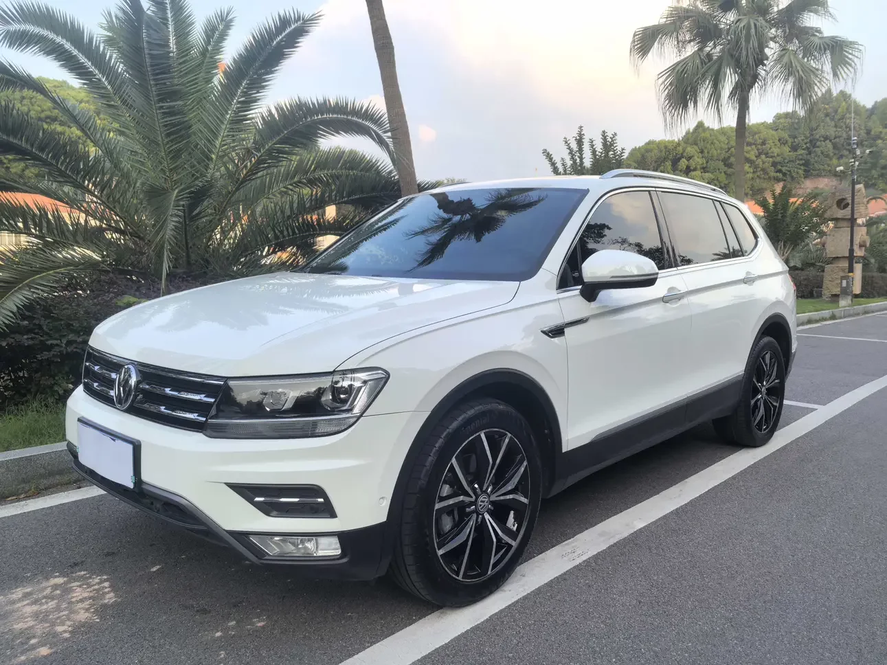 Volkswagen Tiguan L