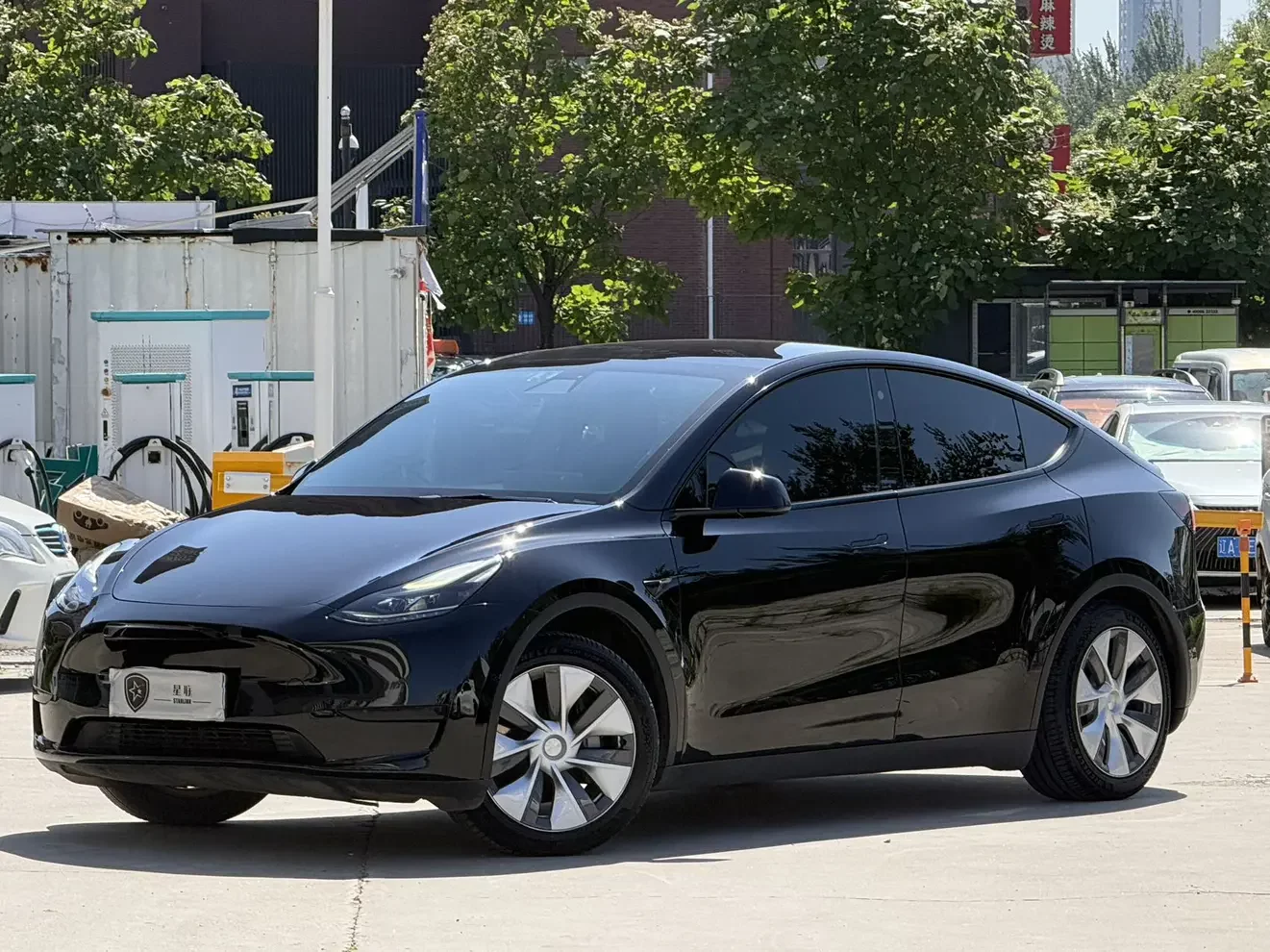Tesla Model Y  из Китая