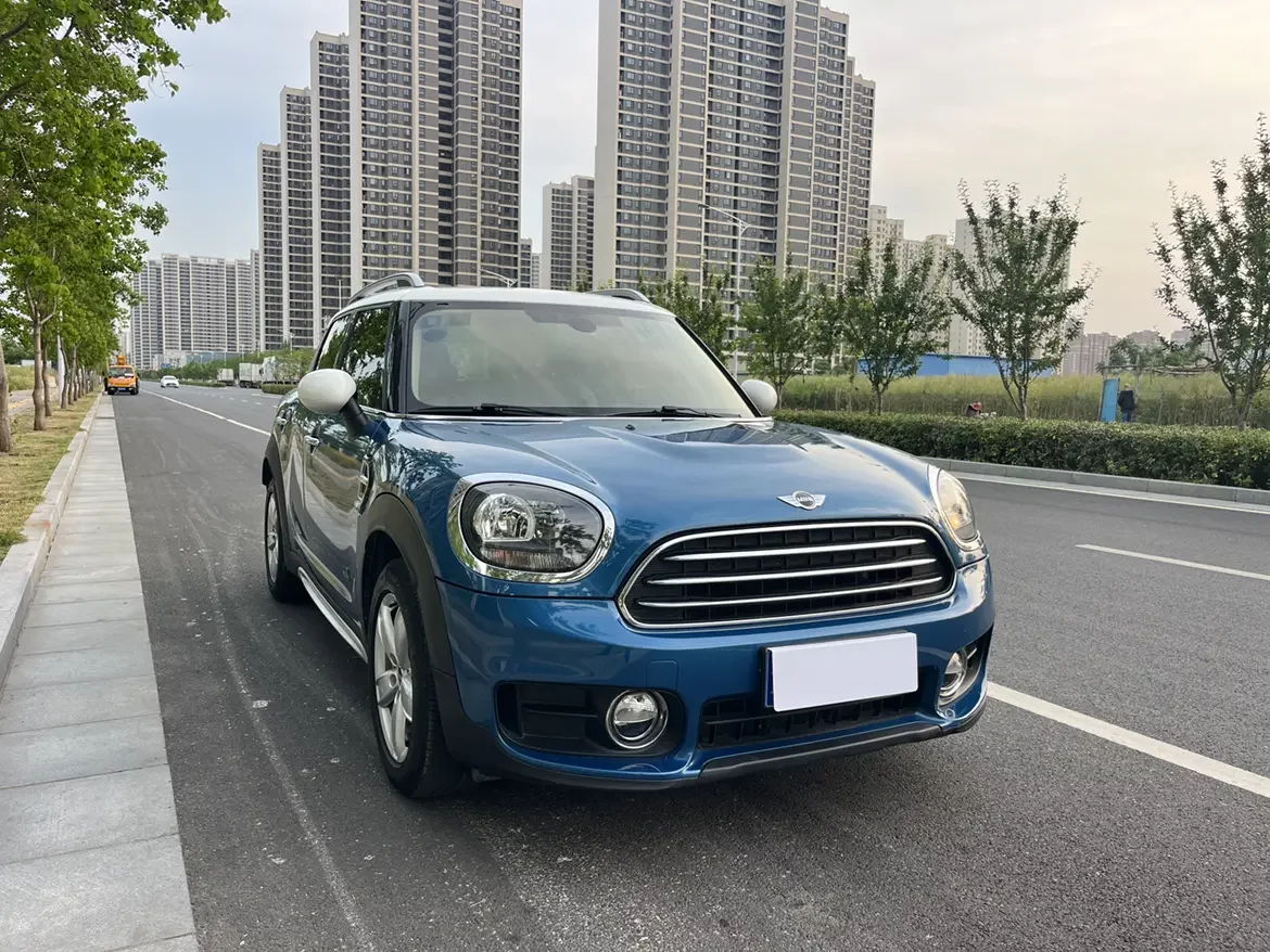 MINI COUNTRYMAN