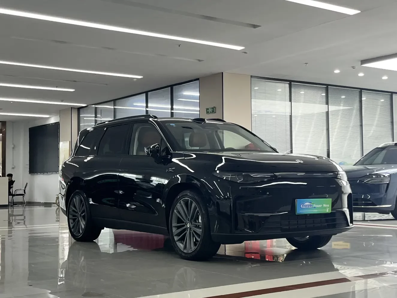 Leapmotor C16