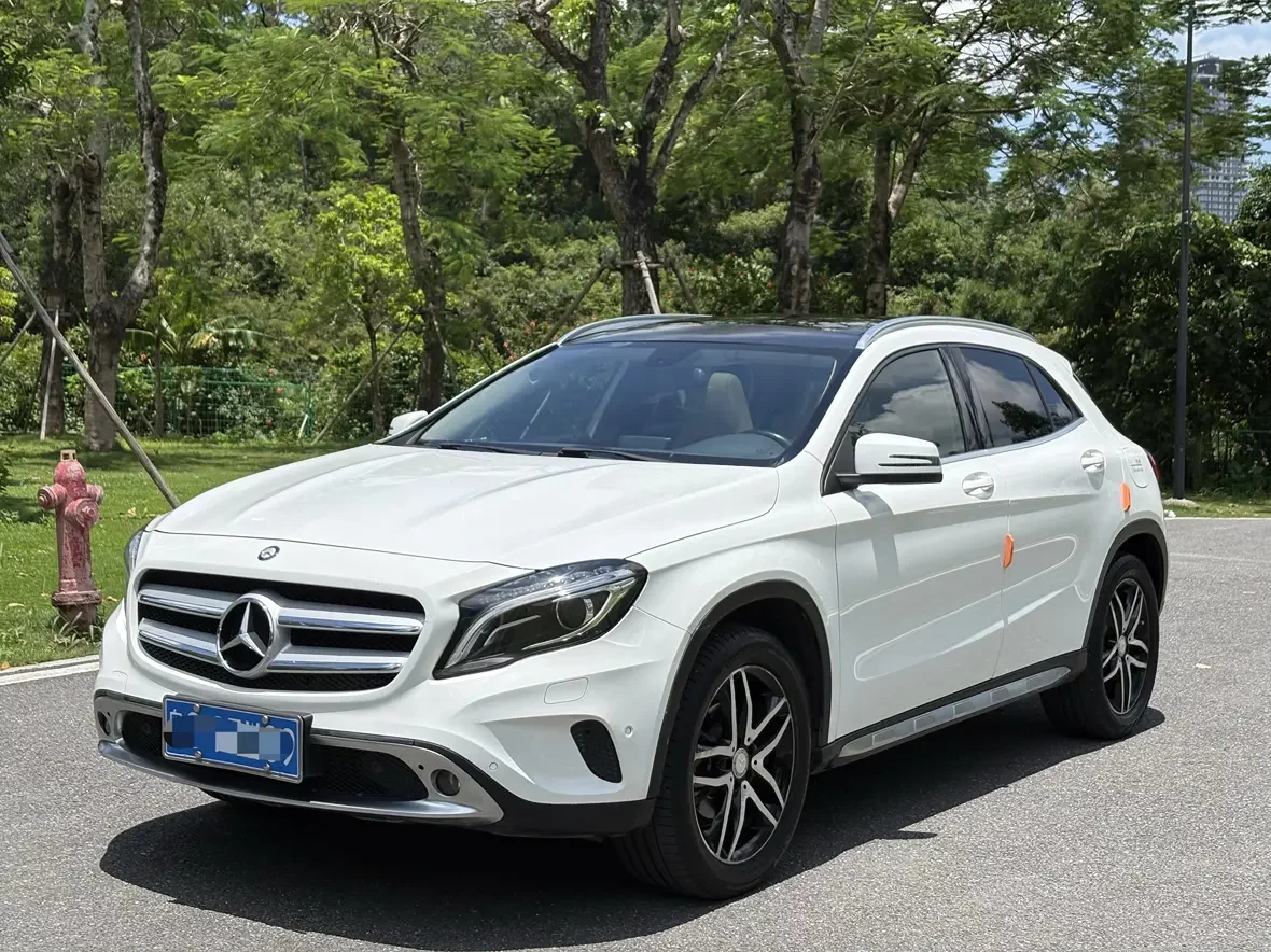 Mercedes-Benz GLA