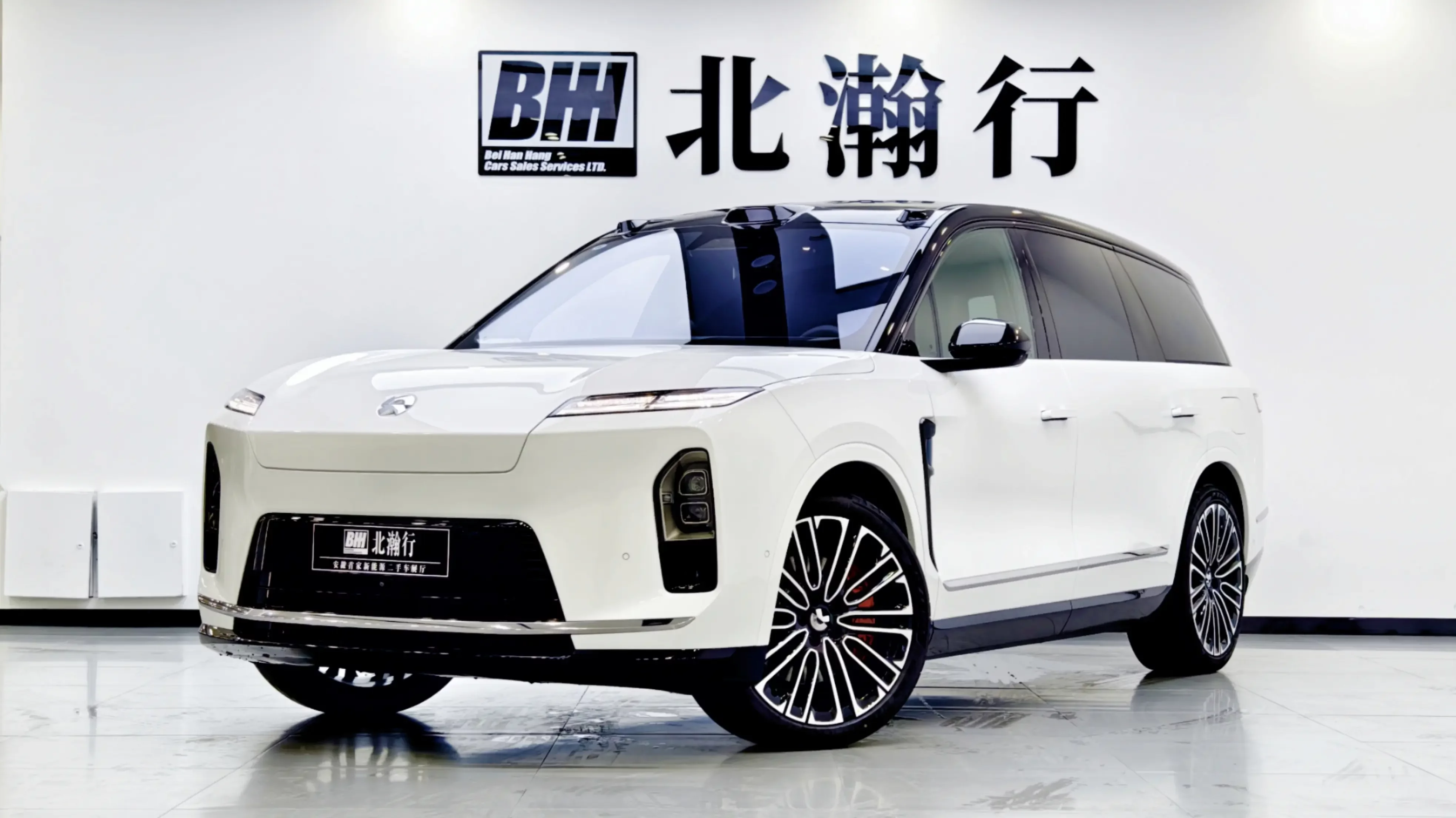 NIO ES8  из Китая