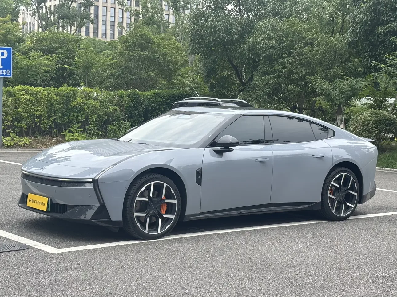 Xpeng P7
