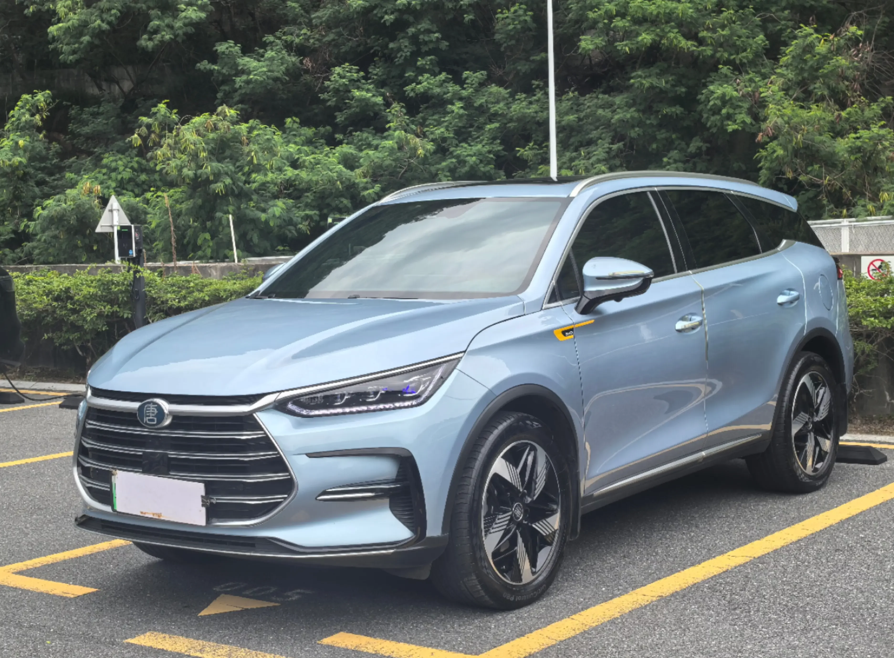 BYD Tang DM