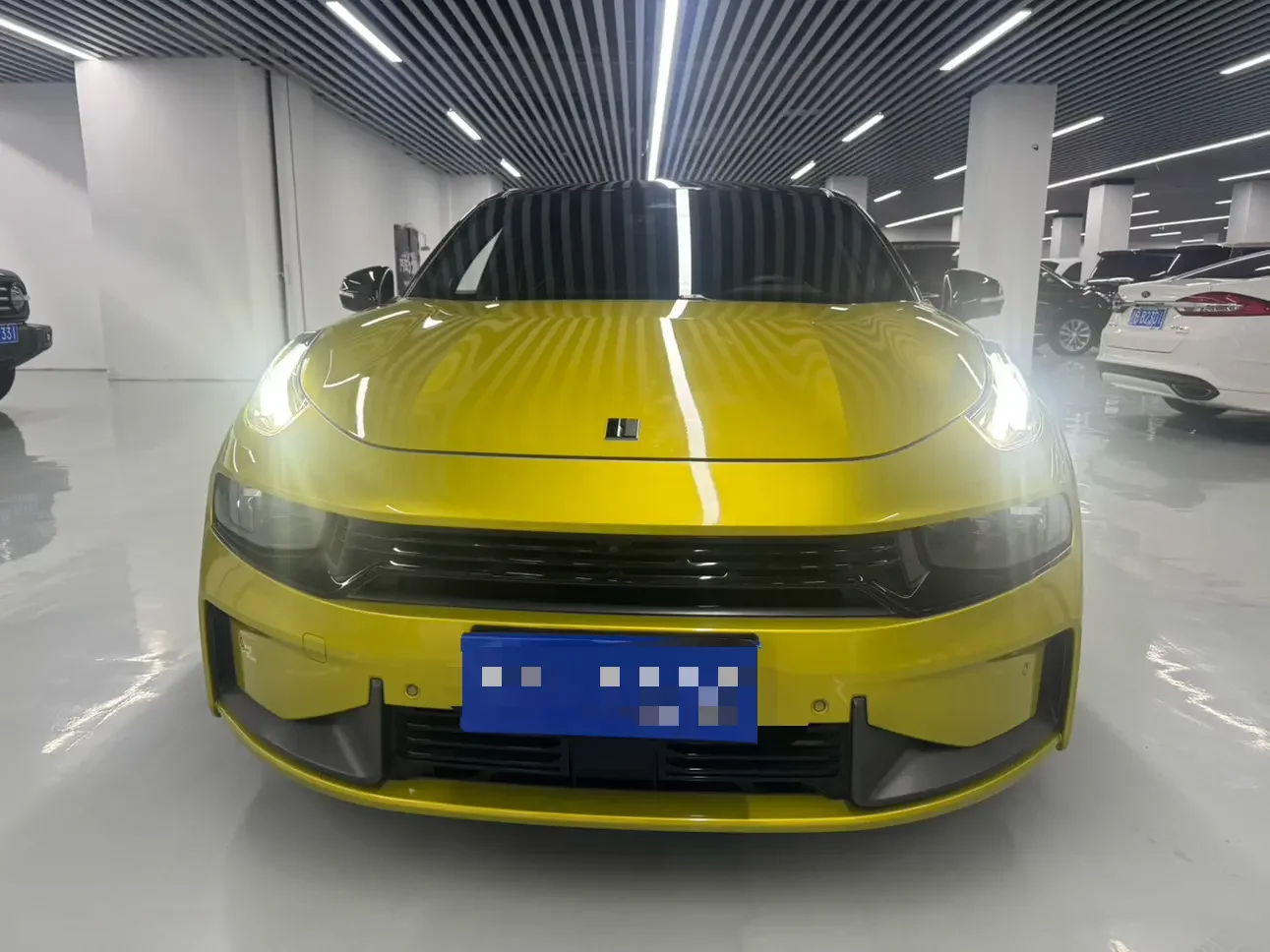 Lynk & Co 03