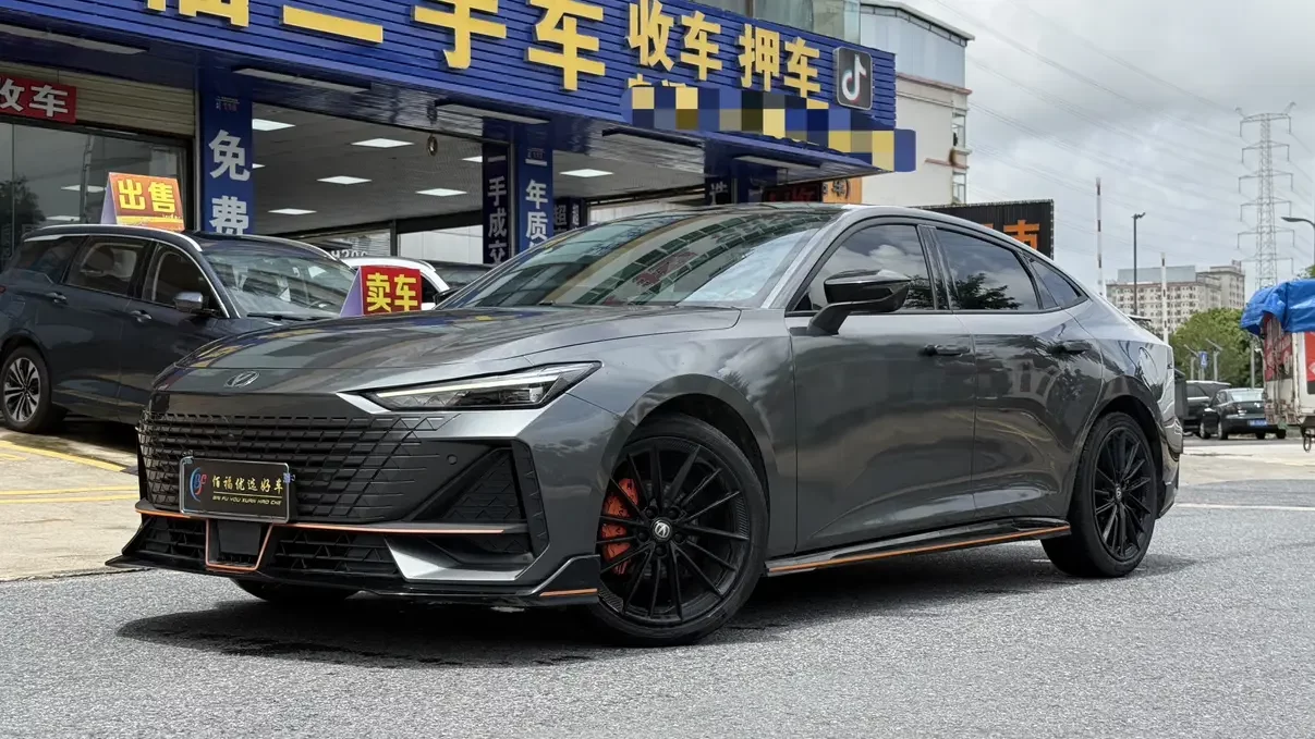Changan UNI-V