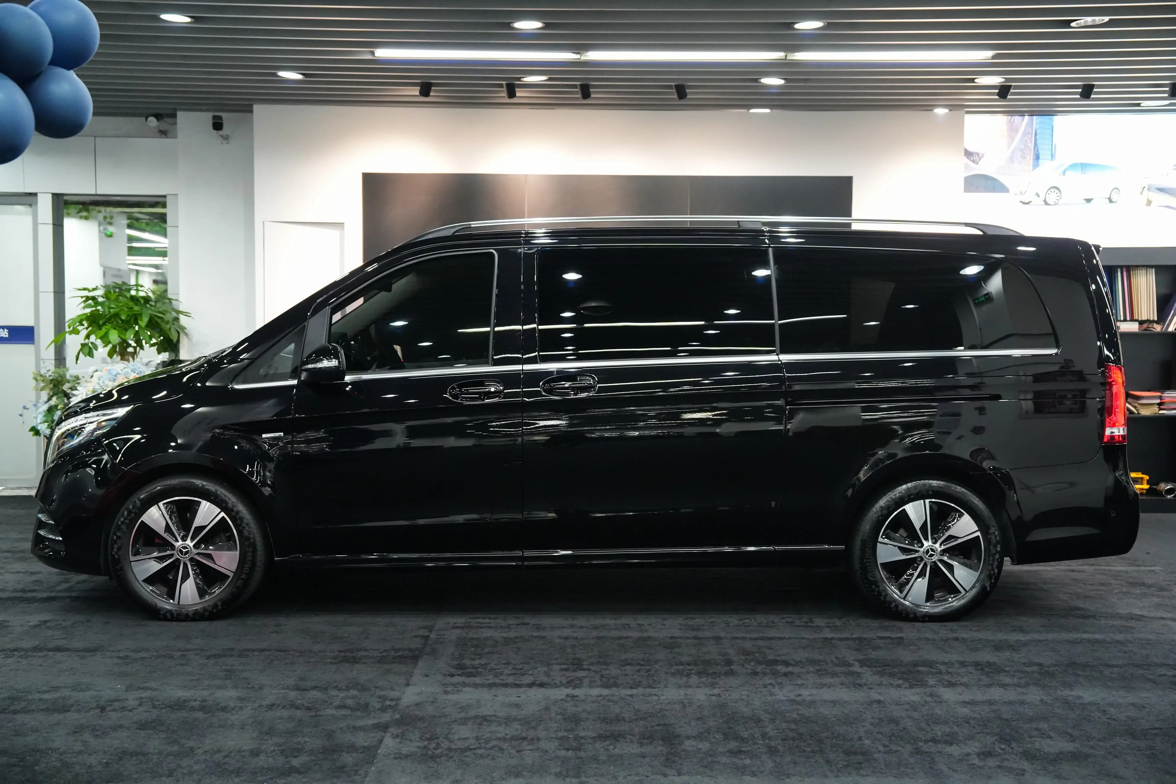 Mercedes-Benz V Class