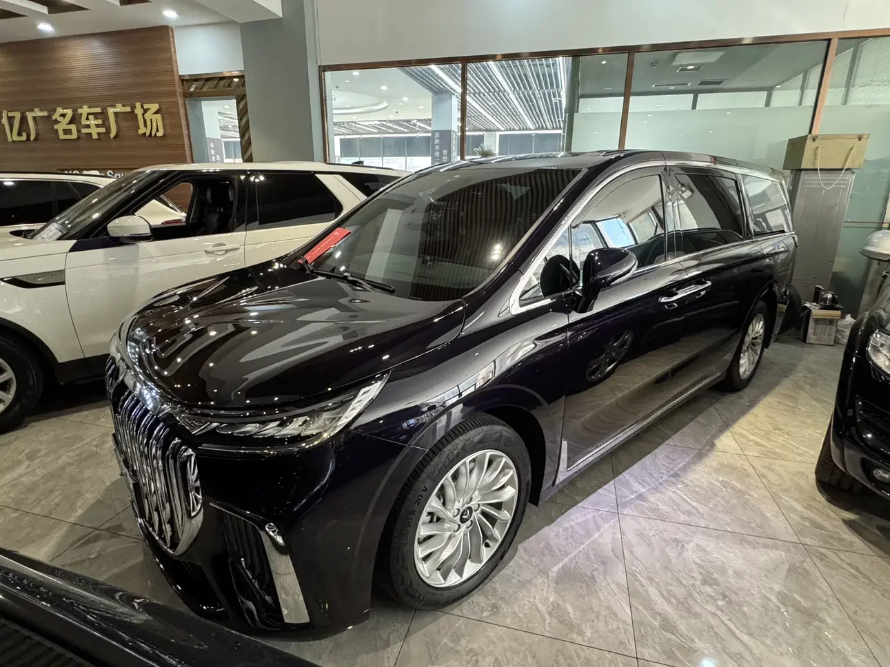 Voyah Lantu Dreamer PHEV  из Китая