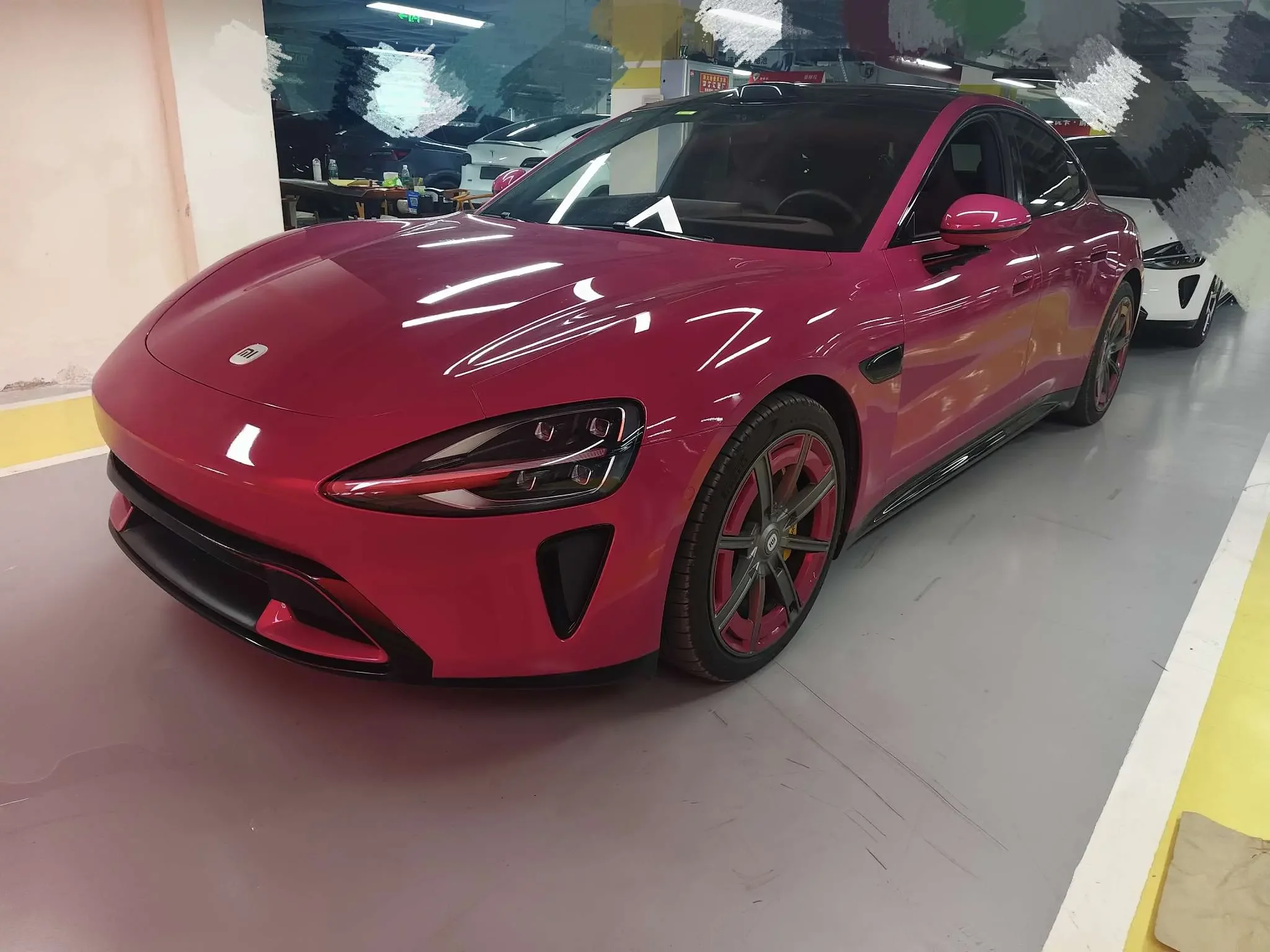 Xiaomi car Xiaomi SU7  из Китая