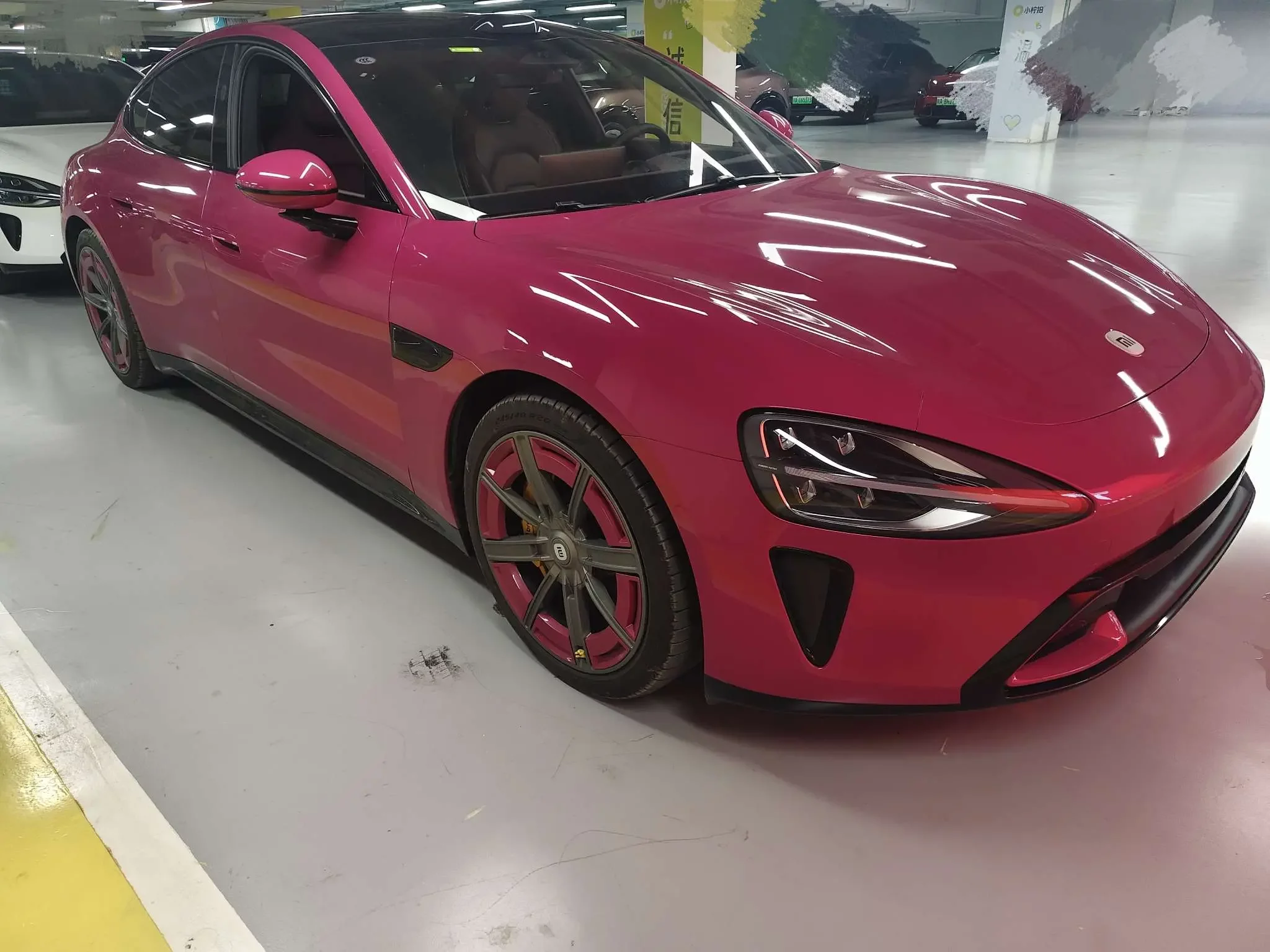 Xiaomi car Xiaomi SU7  из Китая