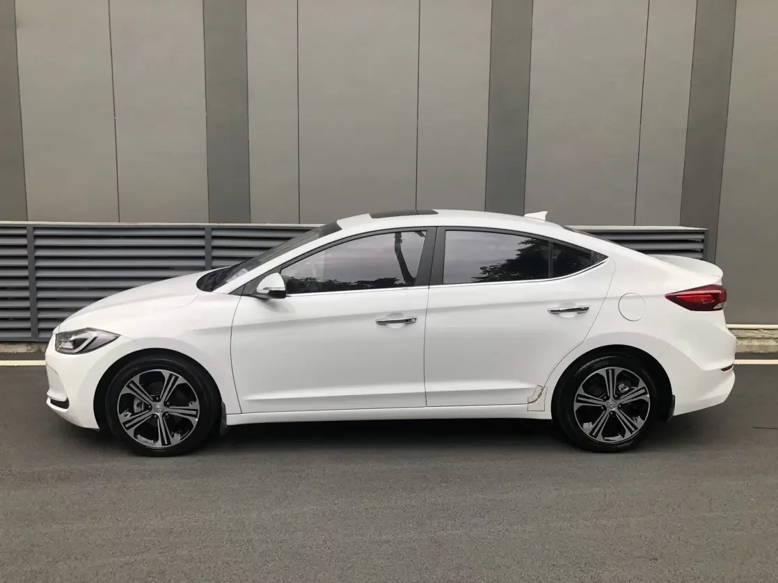 Hyundai lead