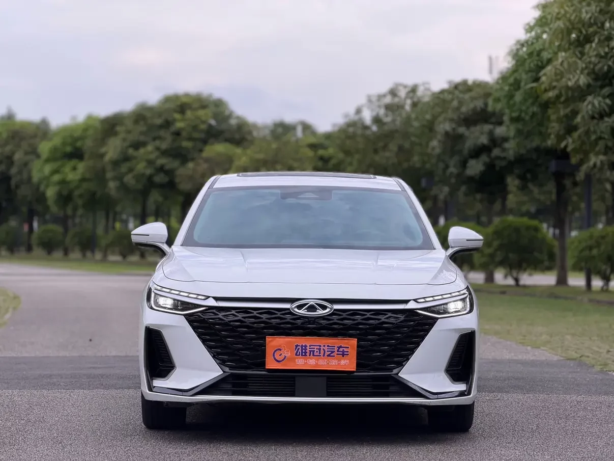 Chery Arrizo 8