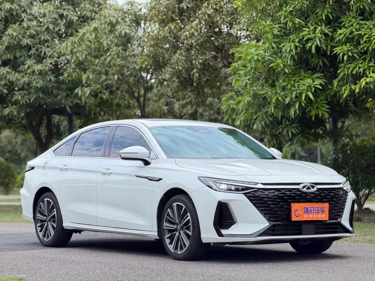 Chery Arrizo 8