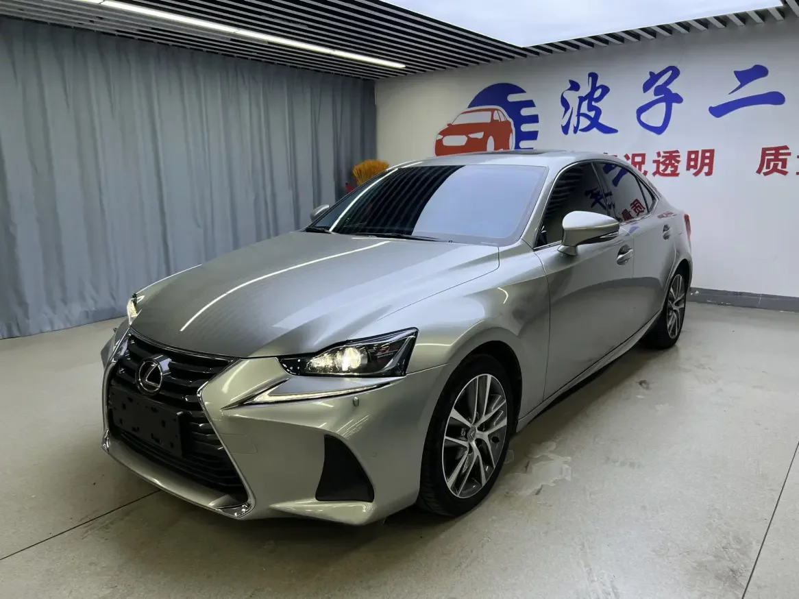 Lexus IS  из Китая