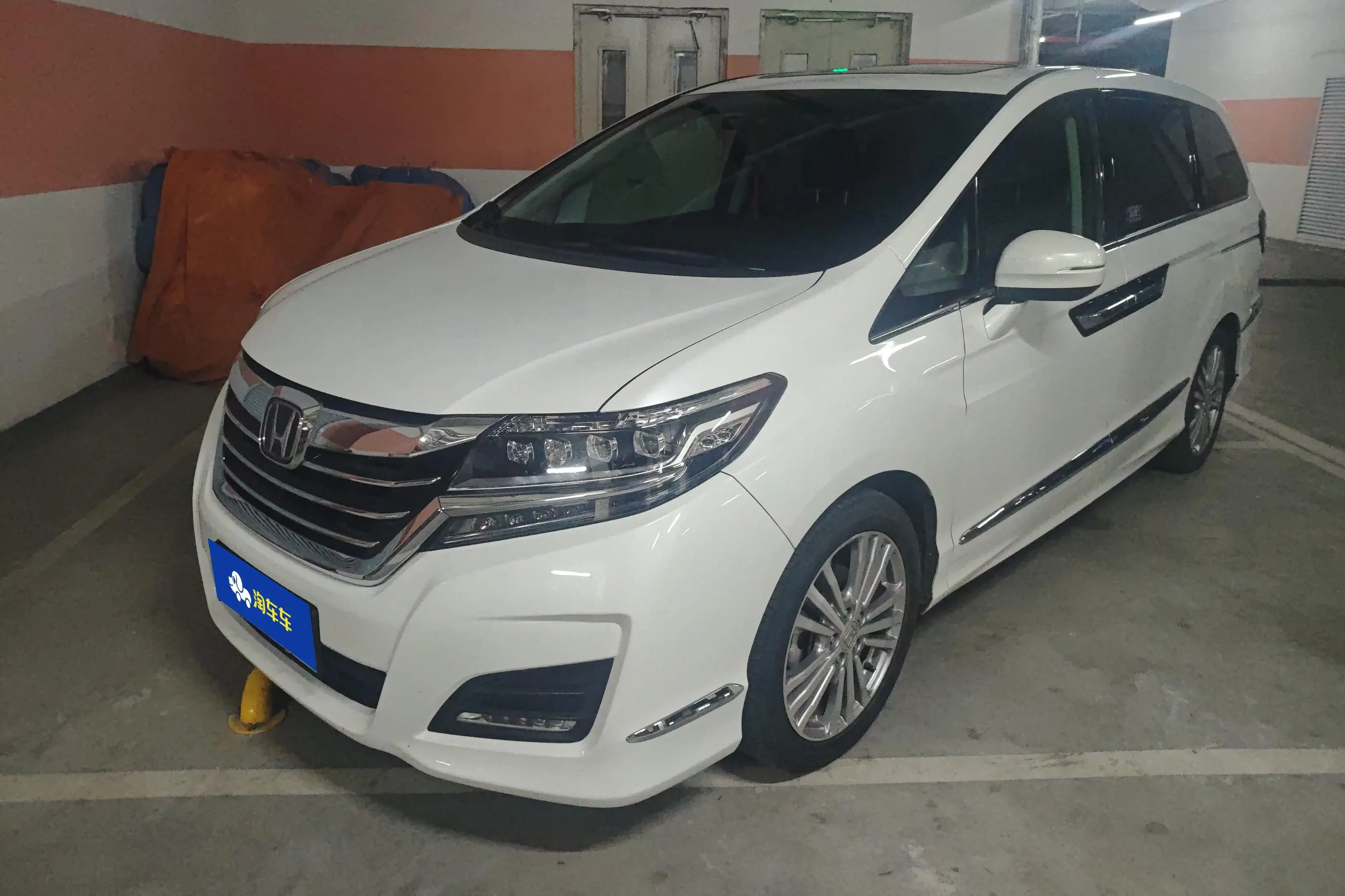 Honda Elysion (Alison)  из Китая
