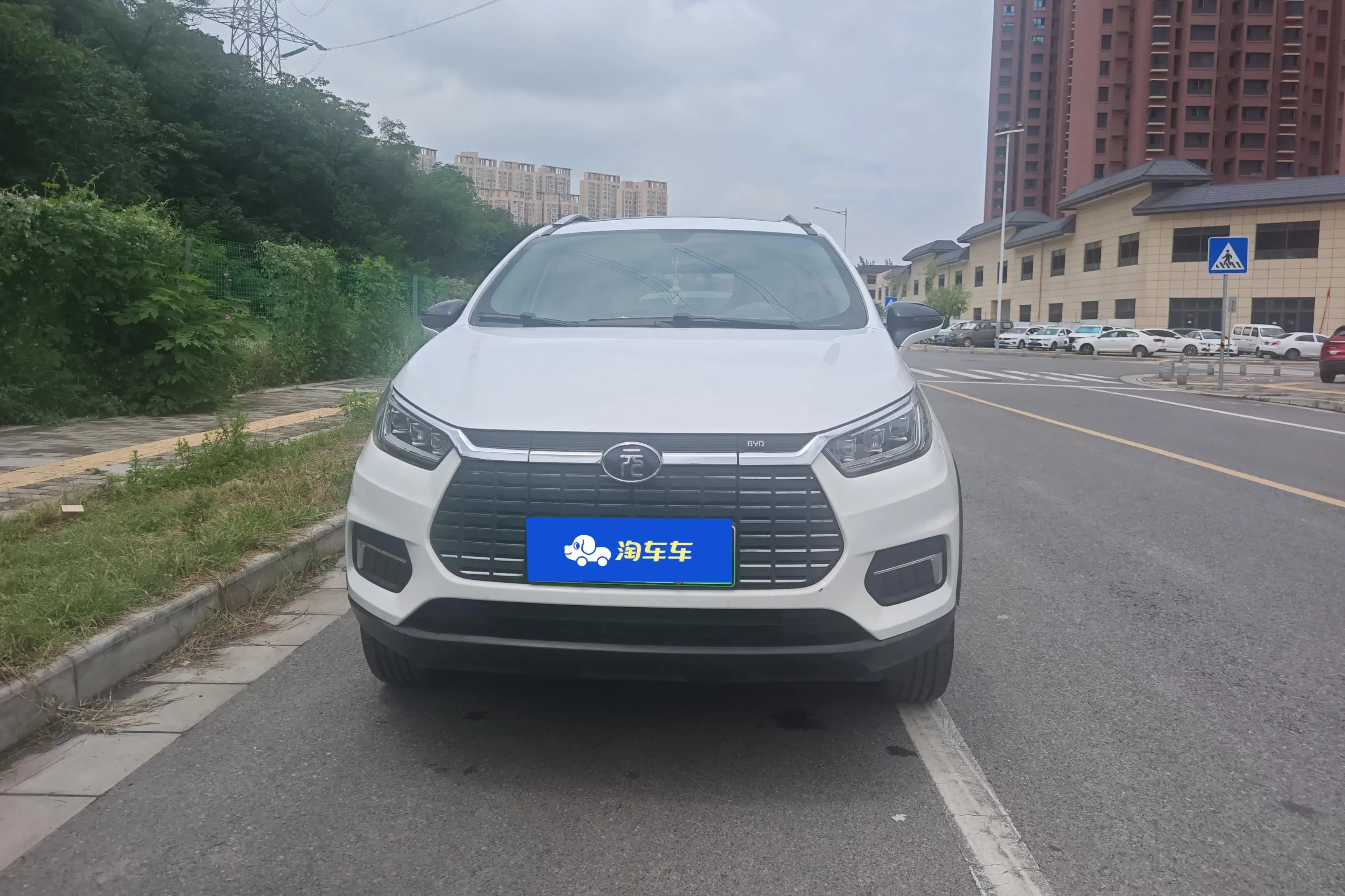 BYD Yuan EV