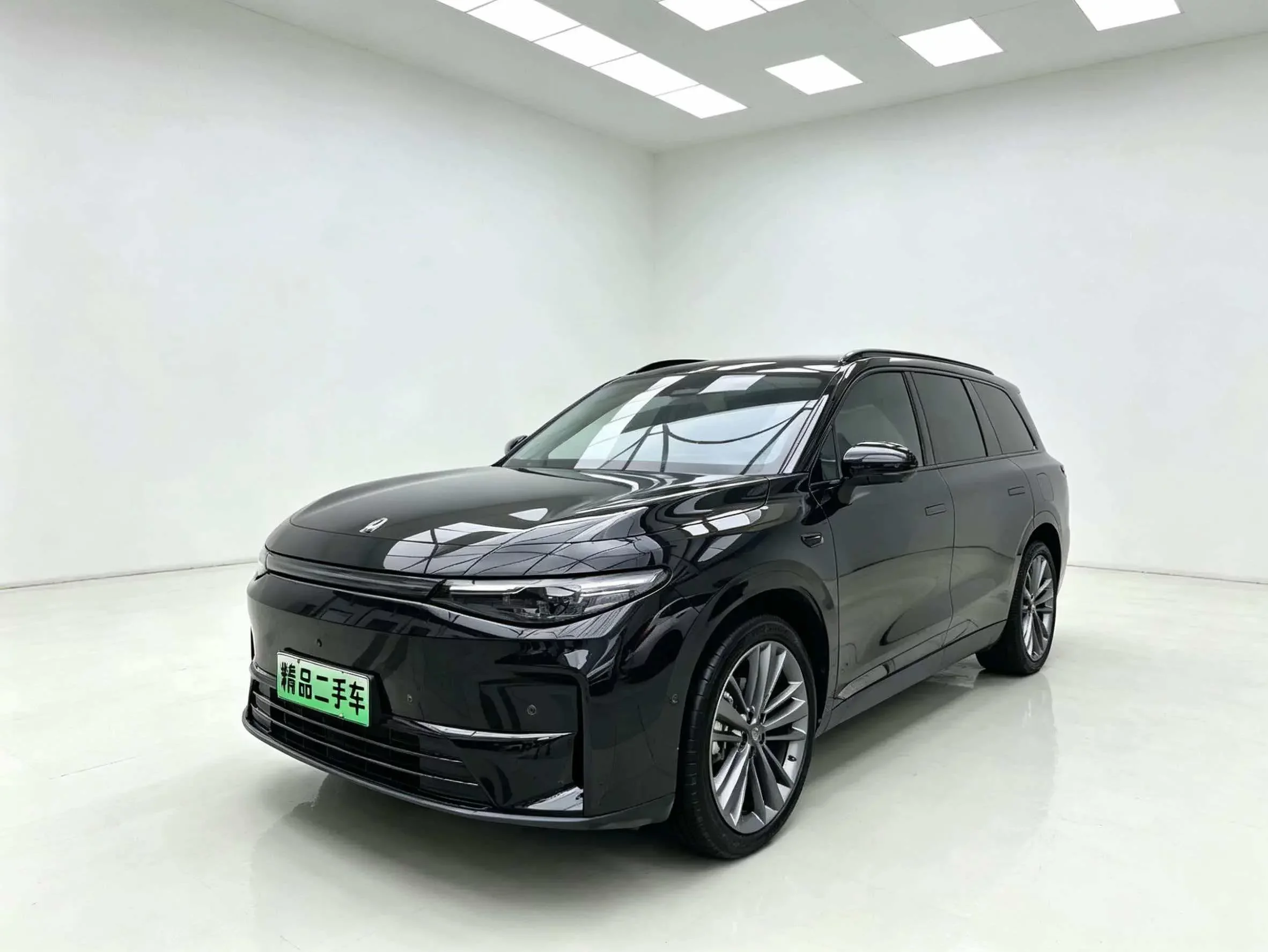 Leapmotor C16
