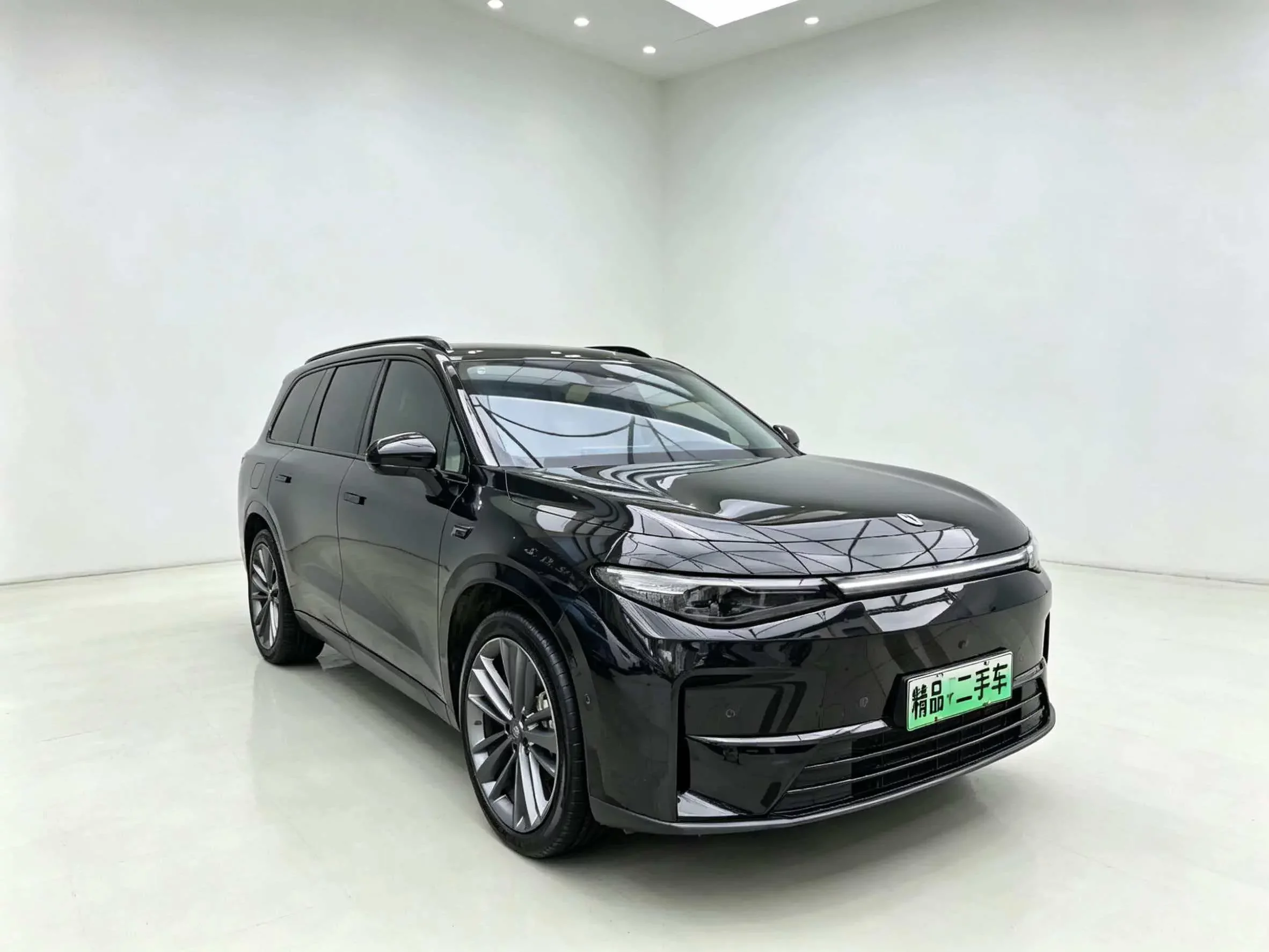 Leapmotor C16