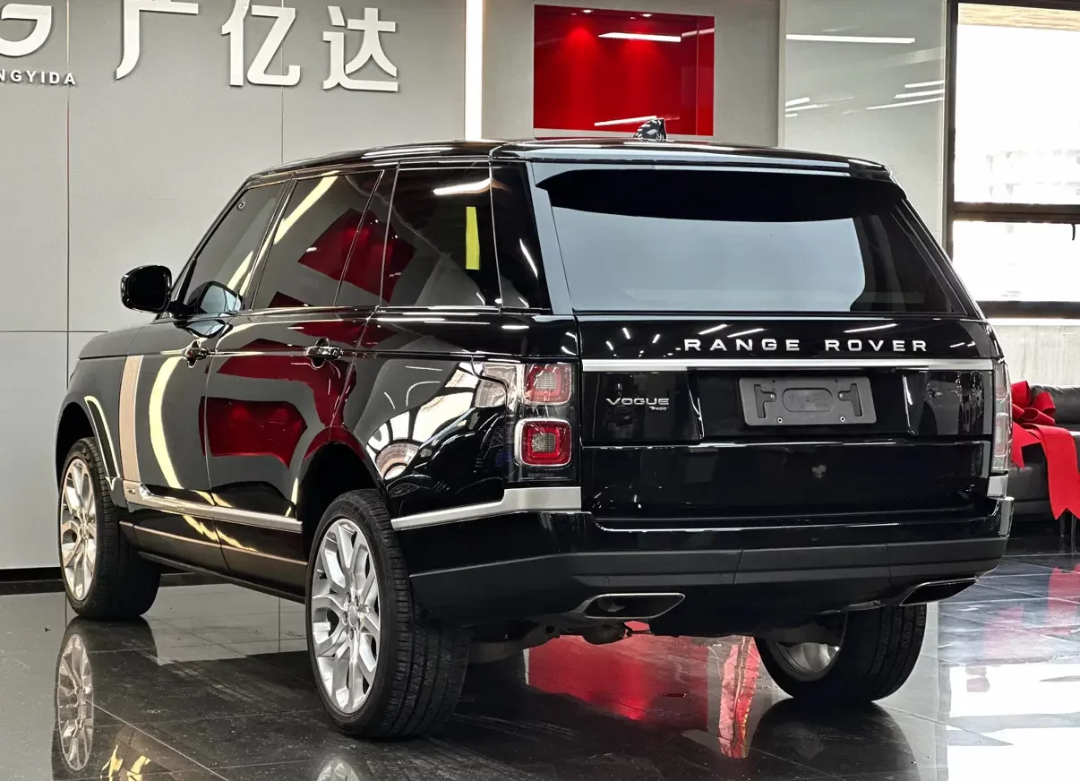 Land Rover range rover
