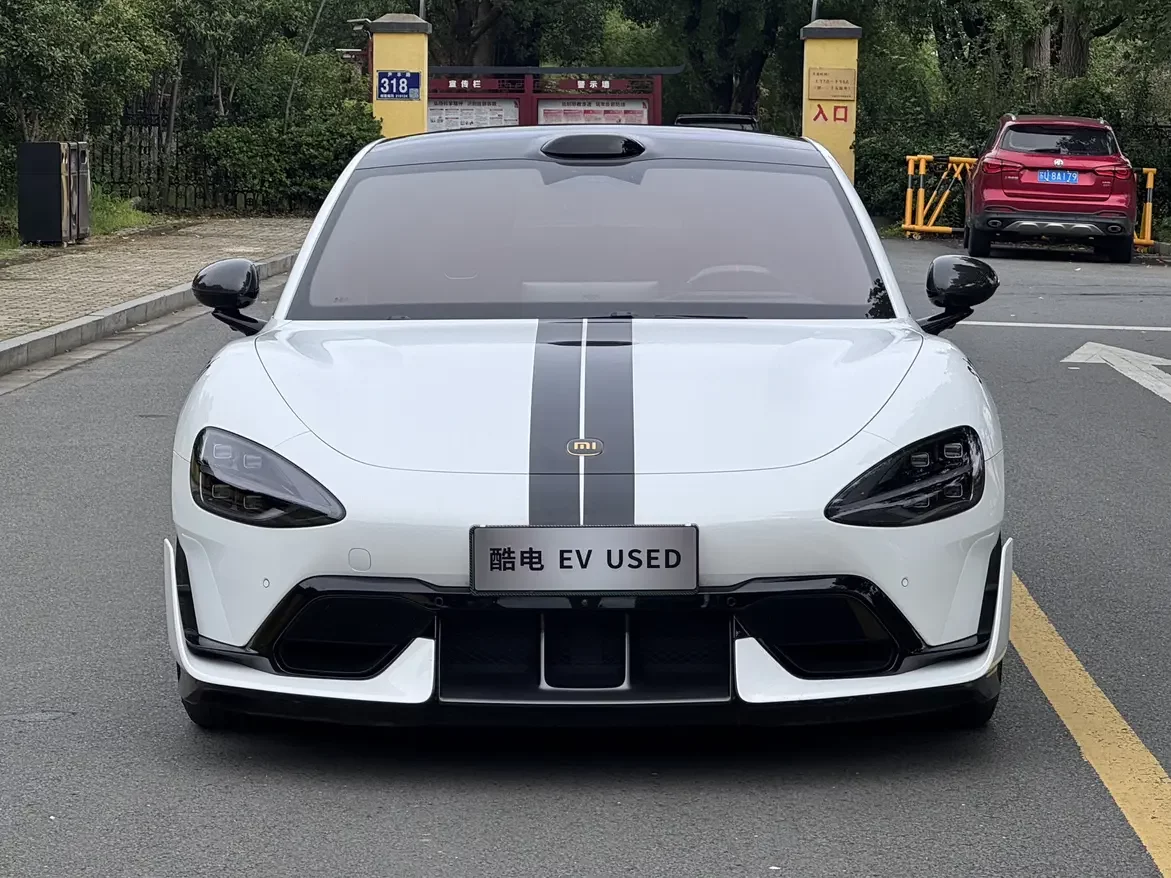 Xiaomi car Xiaomi SU7 Ultra  из Китая