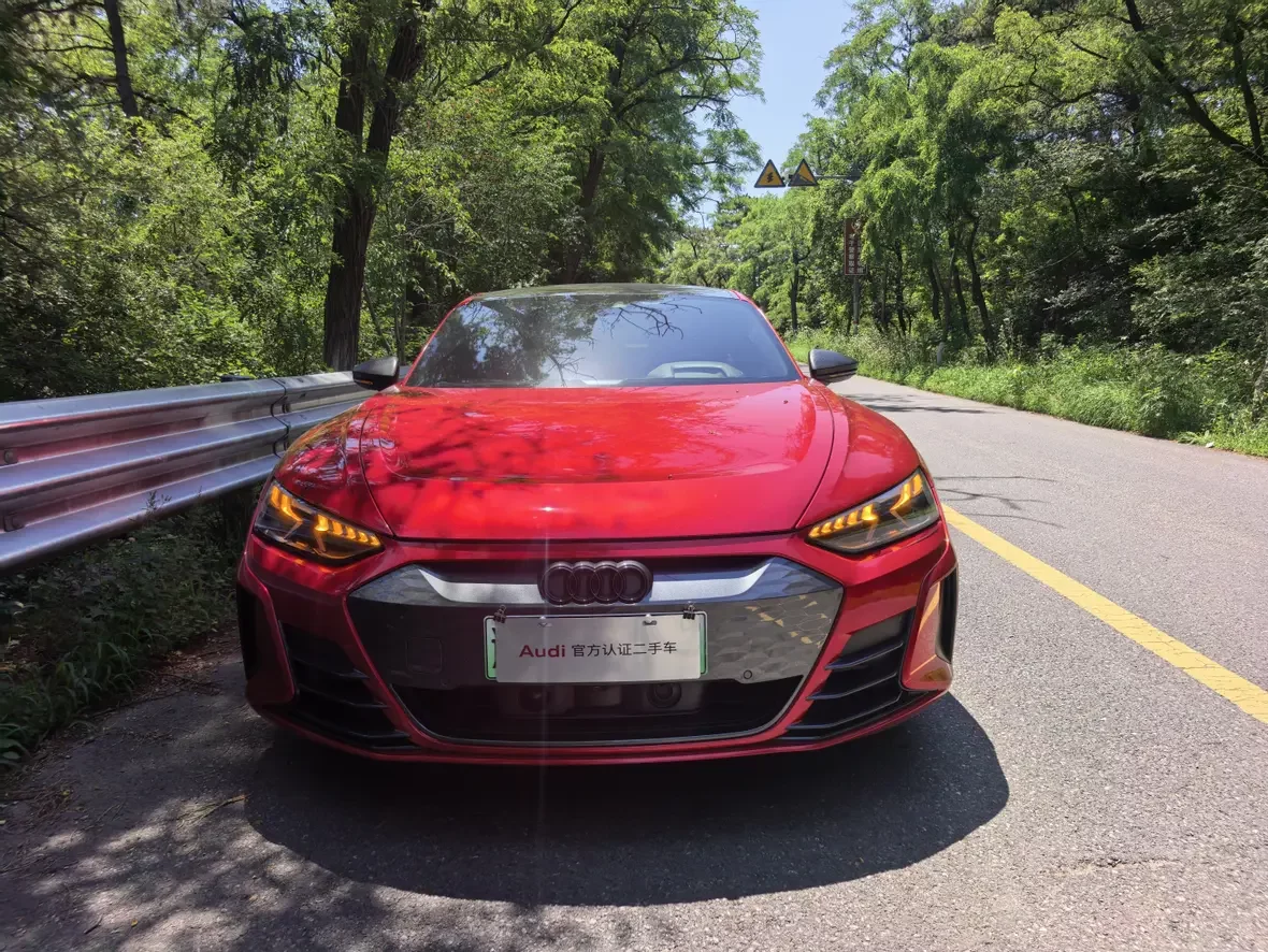 Audi e-tron GT