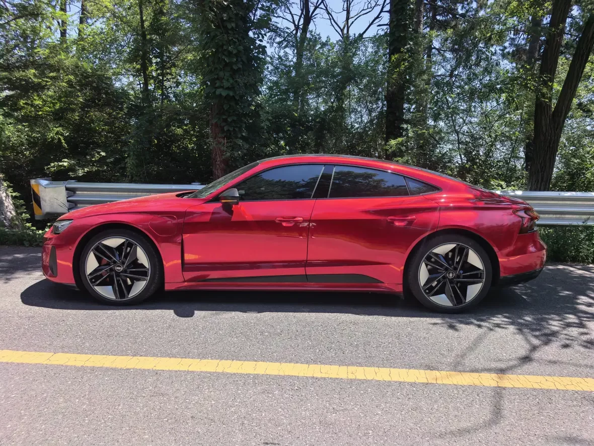 Audi e-tron GT