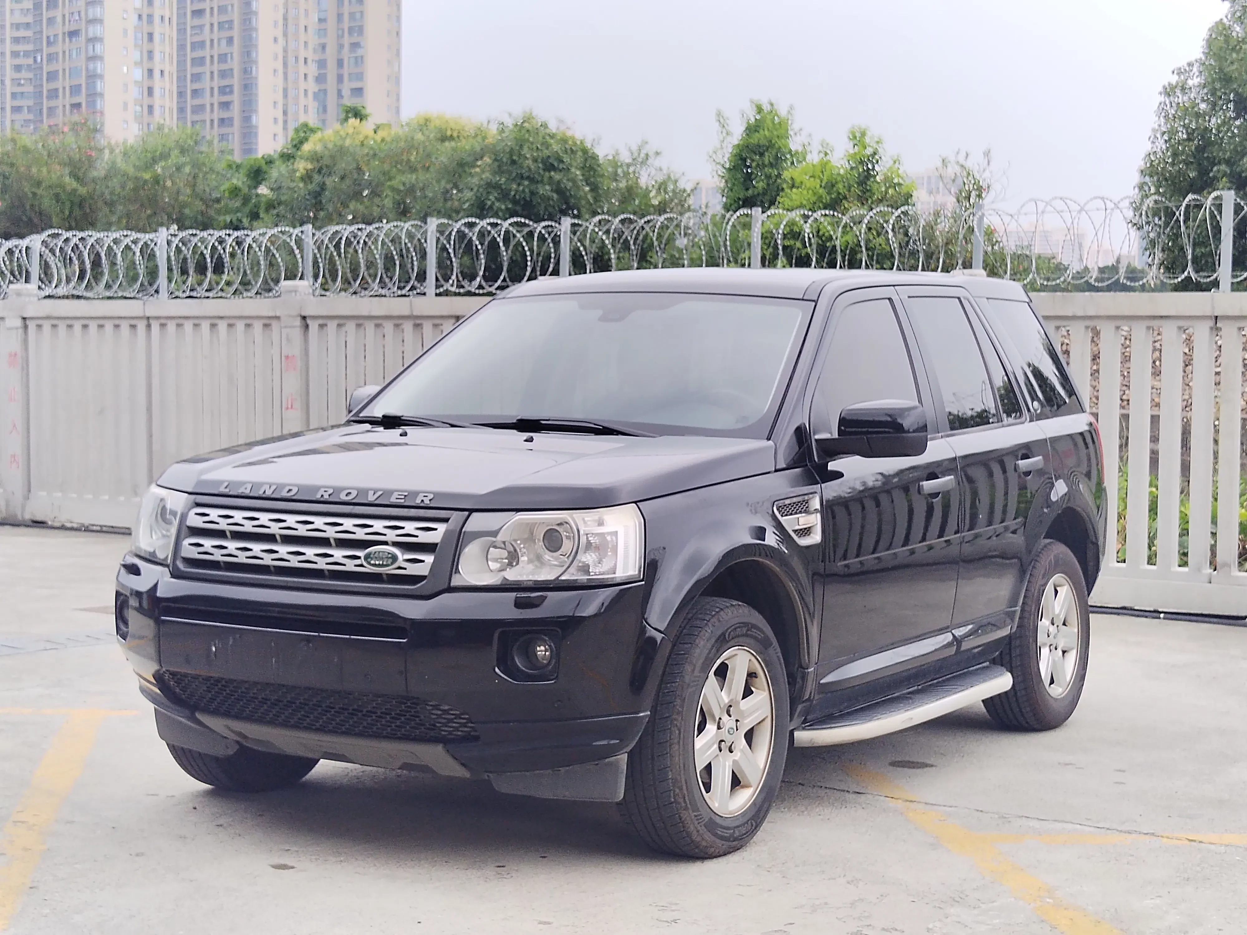 Land Rover Freelander 2