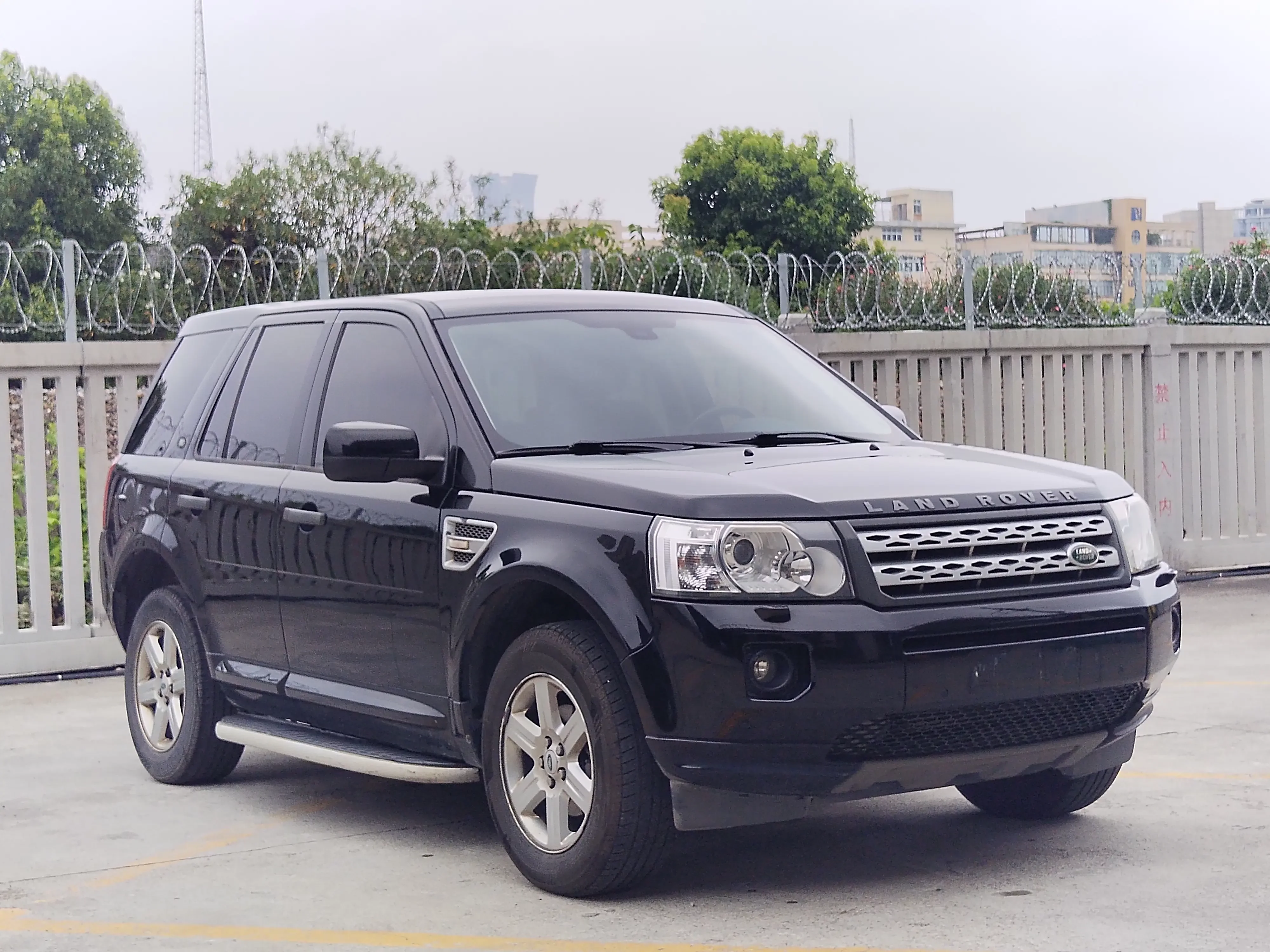 Land Rover Freelander 2