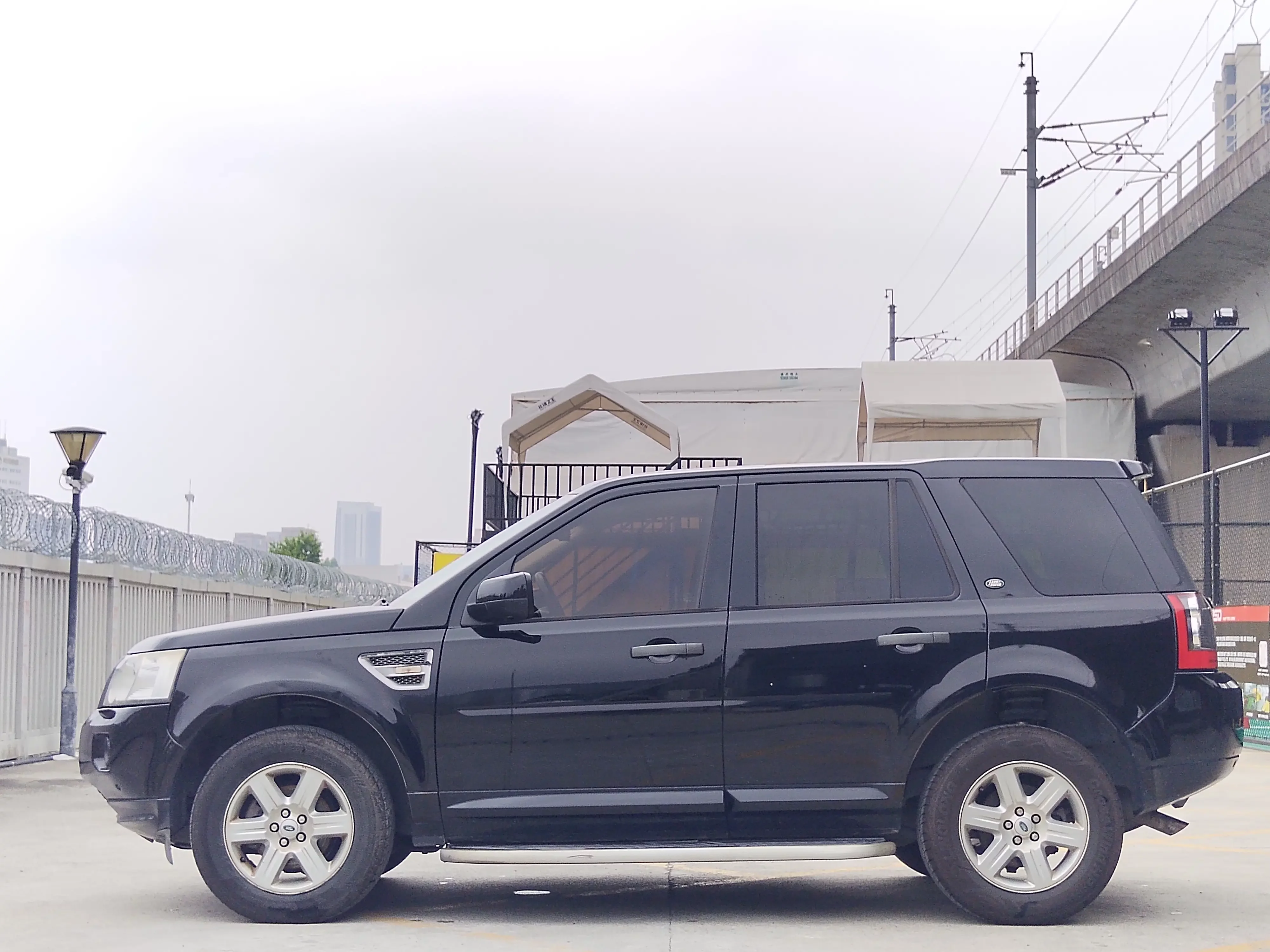 Land Rover Freelander 2