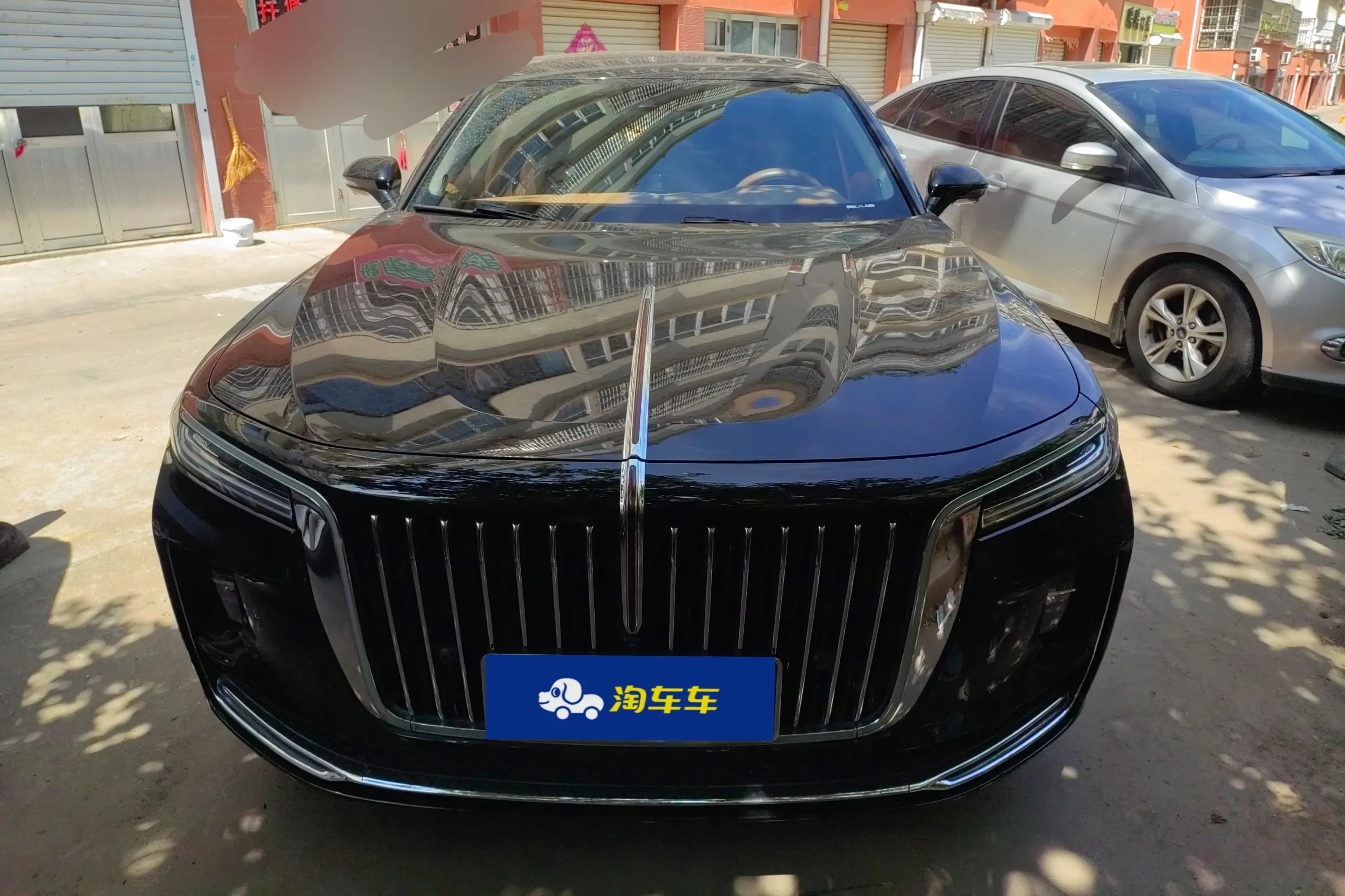 Hongqi H9  из Китая