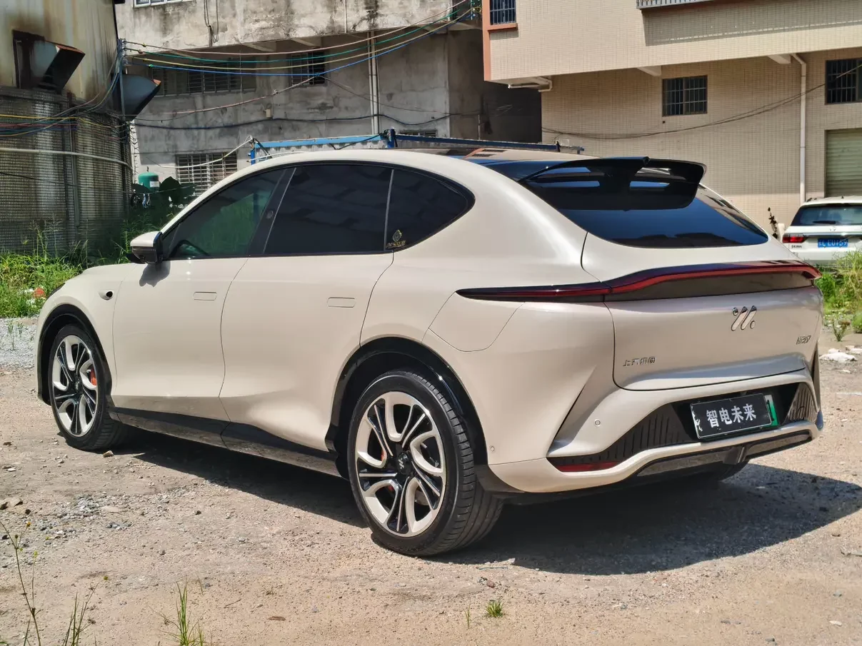 Zhiji LS7