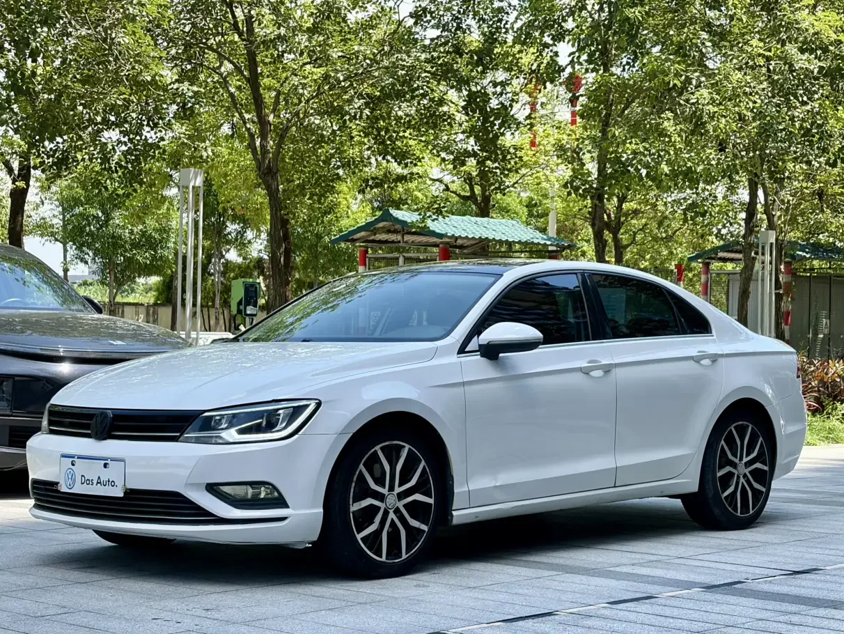 Volkswagen Lamando