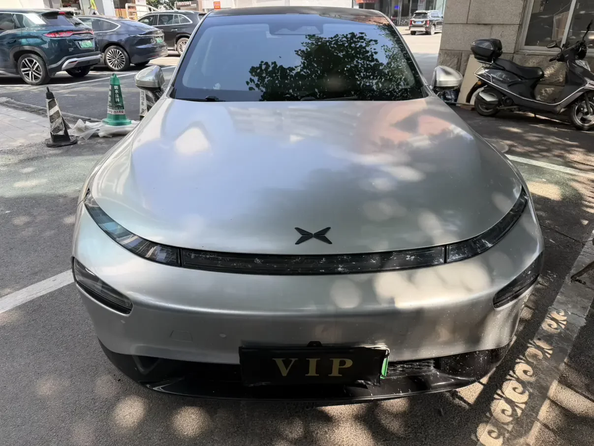 Xpeng P7
