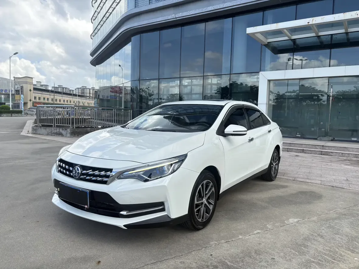 Kai Chen Venucia D60